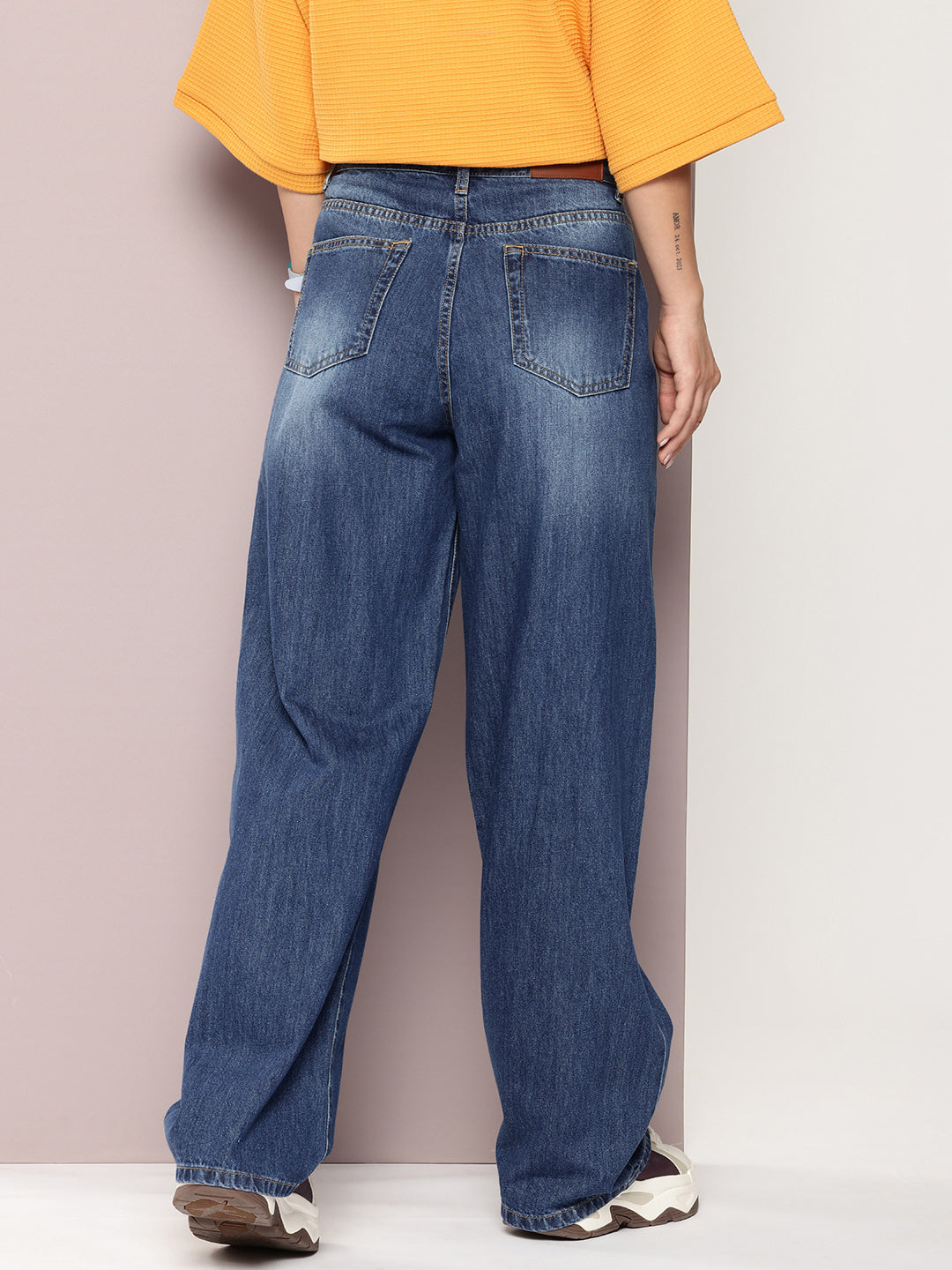 Women Extra Baggy Style Jeans