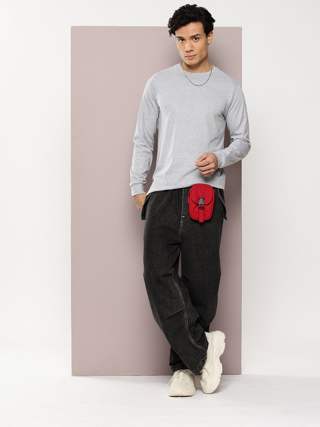 Mens Full Sleeve Round Neck Solid Regular Fit Tshirts