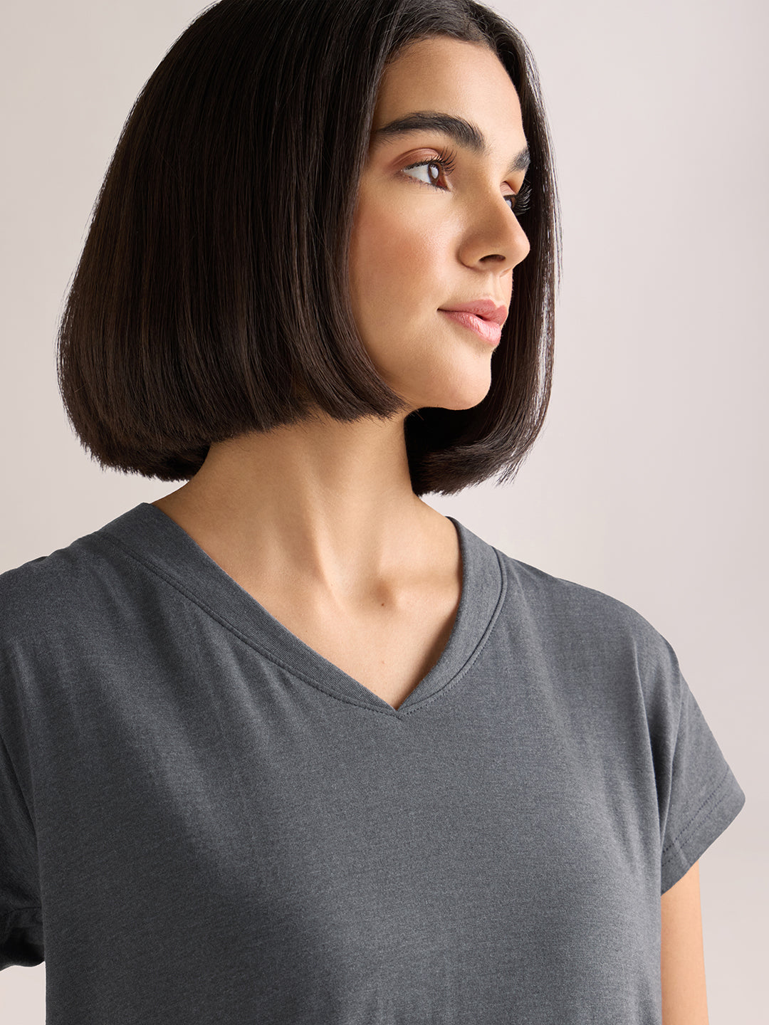 Womens Solid Regular Fit Poly Cotton  V-Neck Tshirt