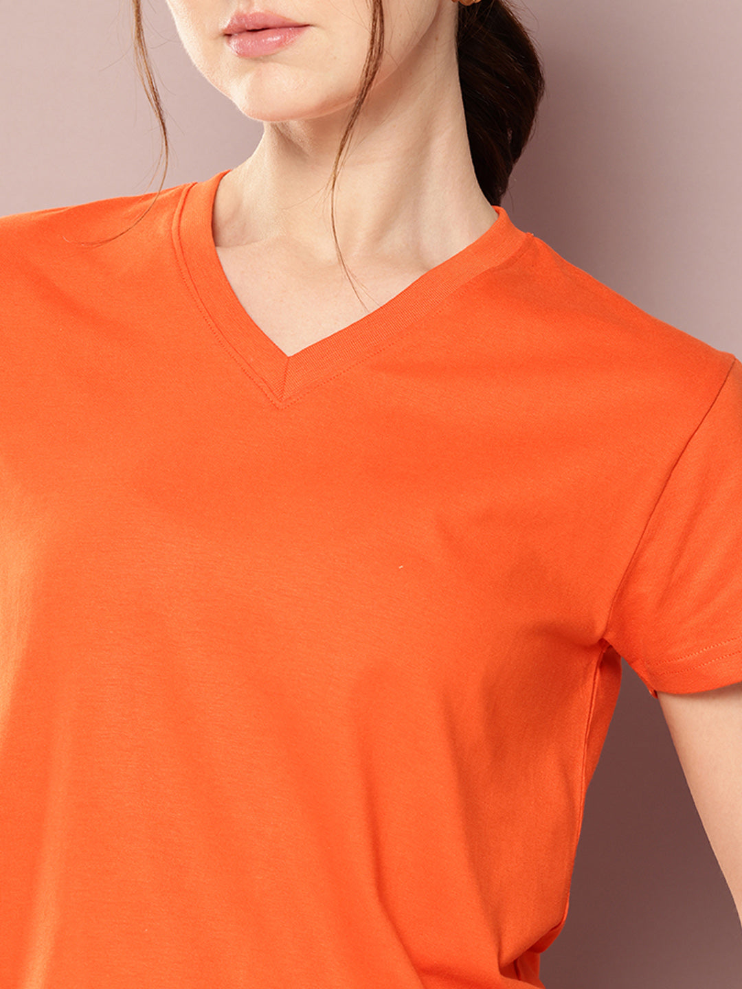 Womens Short Sleeve Solid V-Neck Regular Fit Tshirt