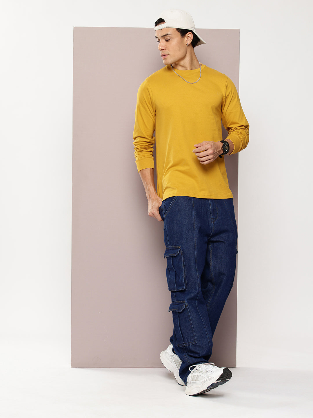 Mens Full Sleeve Round Neck Solid Regular Fit Tshirts