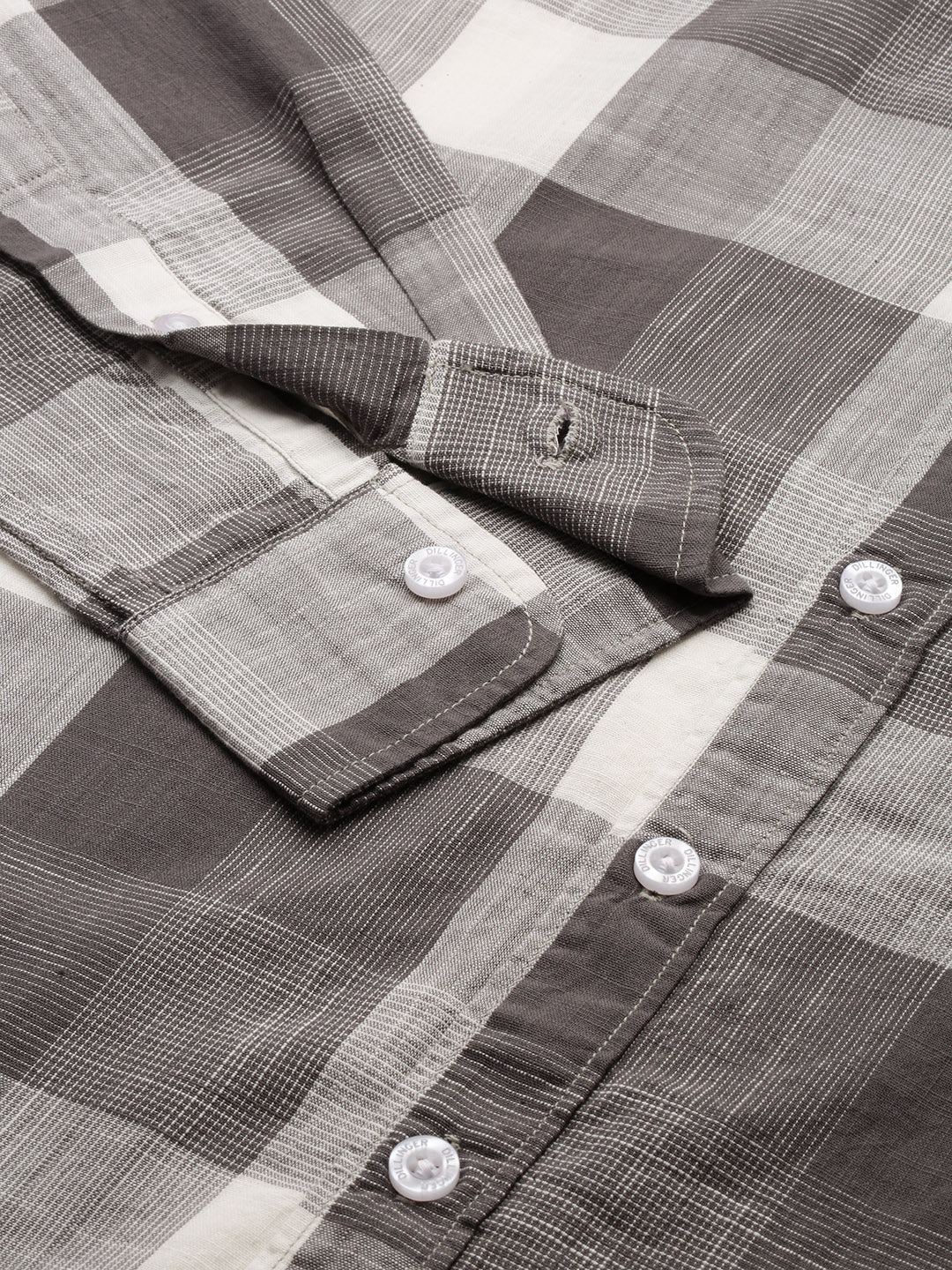 Men Checked Full Sleeve Shirt With Pocket