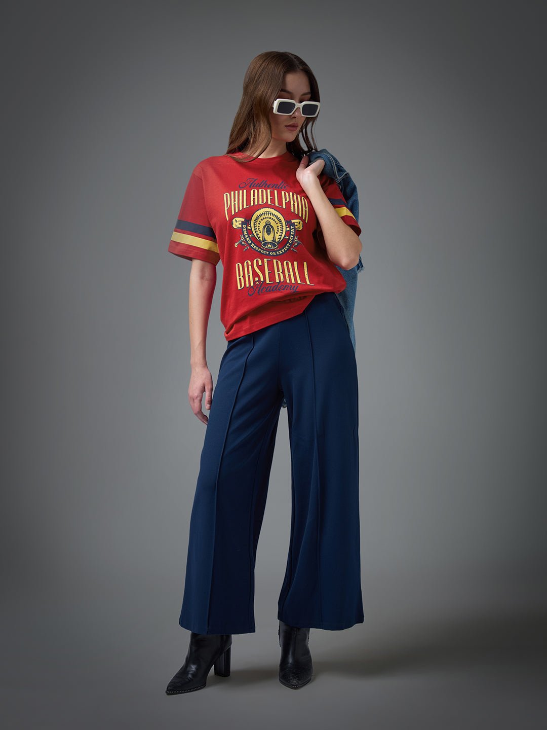 Womens Printed Round Neck Oversized Fit Tshirt
