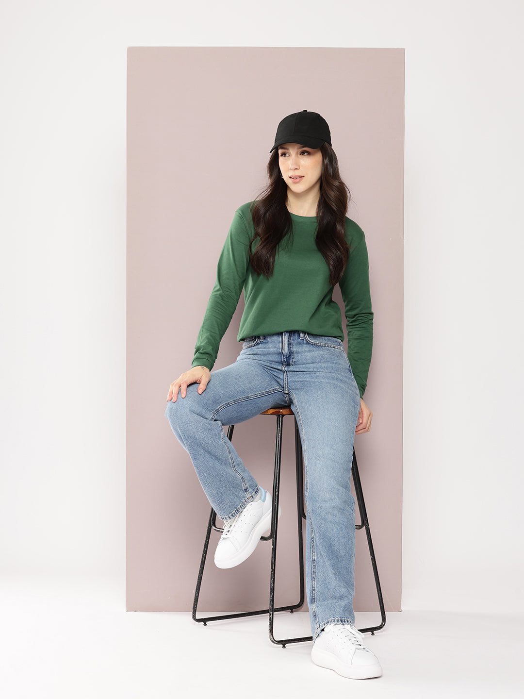 Womens Full Sleeve Round Neck Solid Regular Fit Tshirts