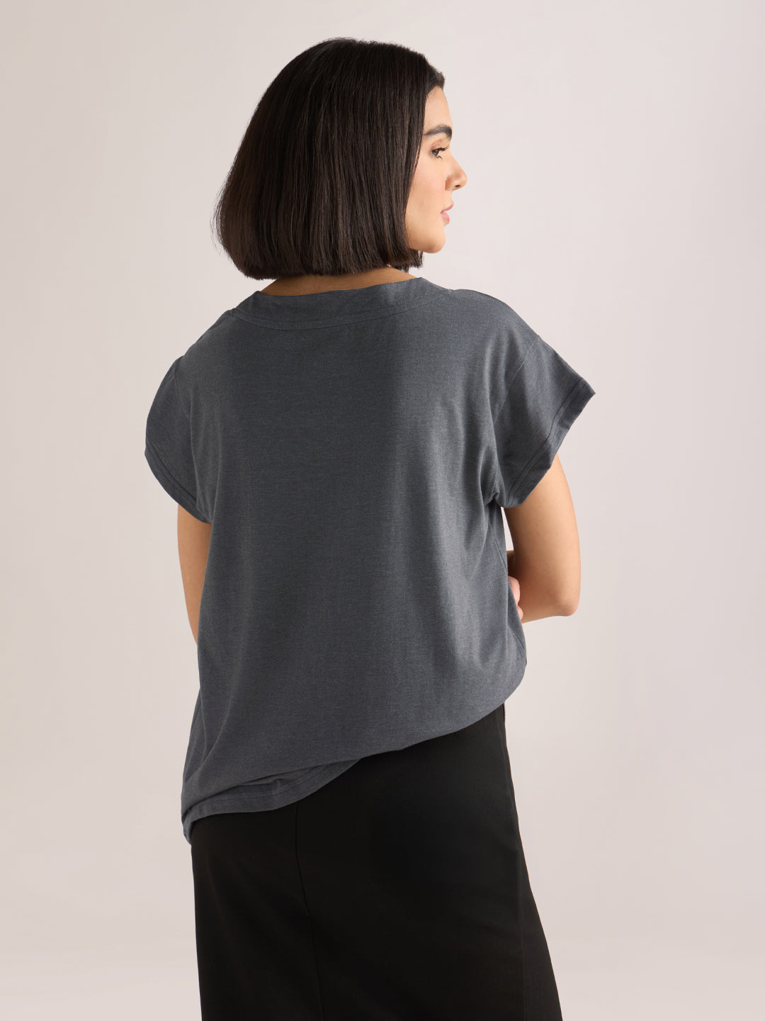 Womens Solid Regular Fit Poly Cotton  V-Neck Tshirt