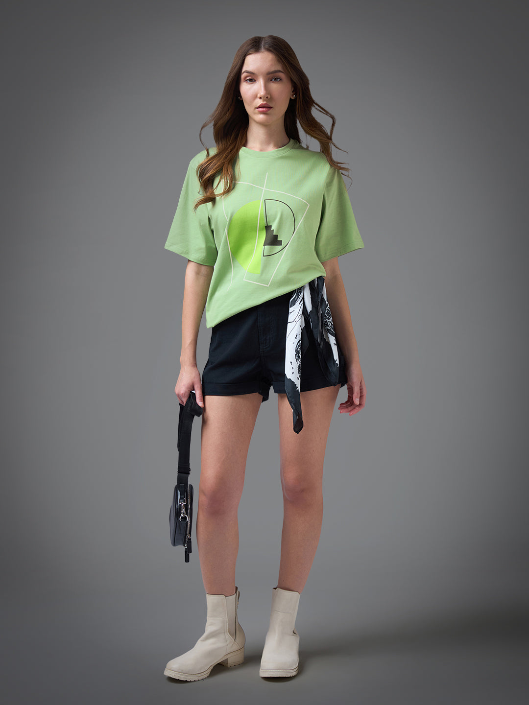 Womens Printed Round Neck Oversized Fit Tshirt