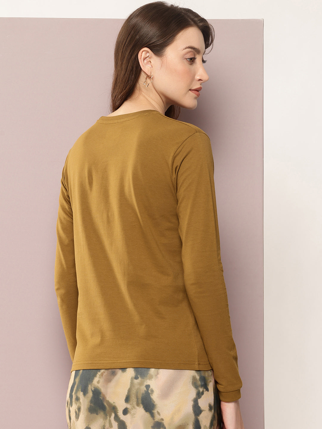 Womens Full Sleeve Round Neck Solid Regular Fit Tshirts