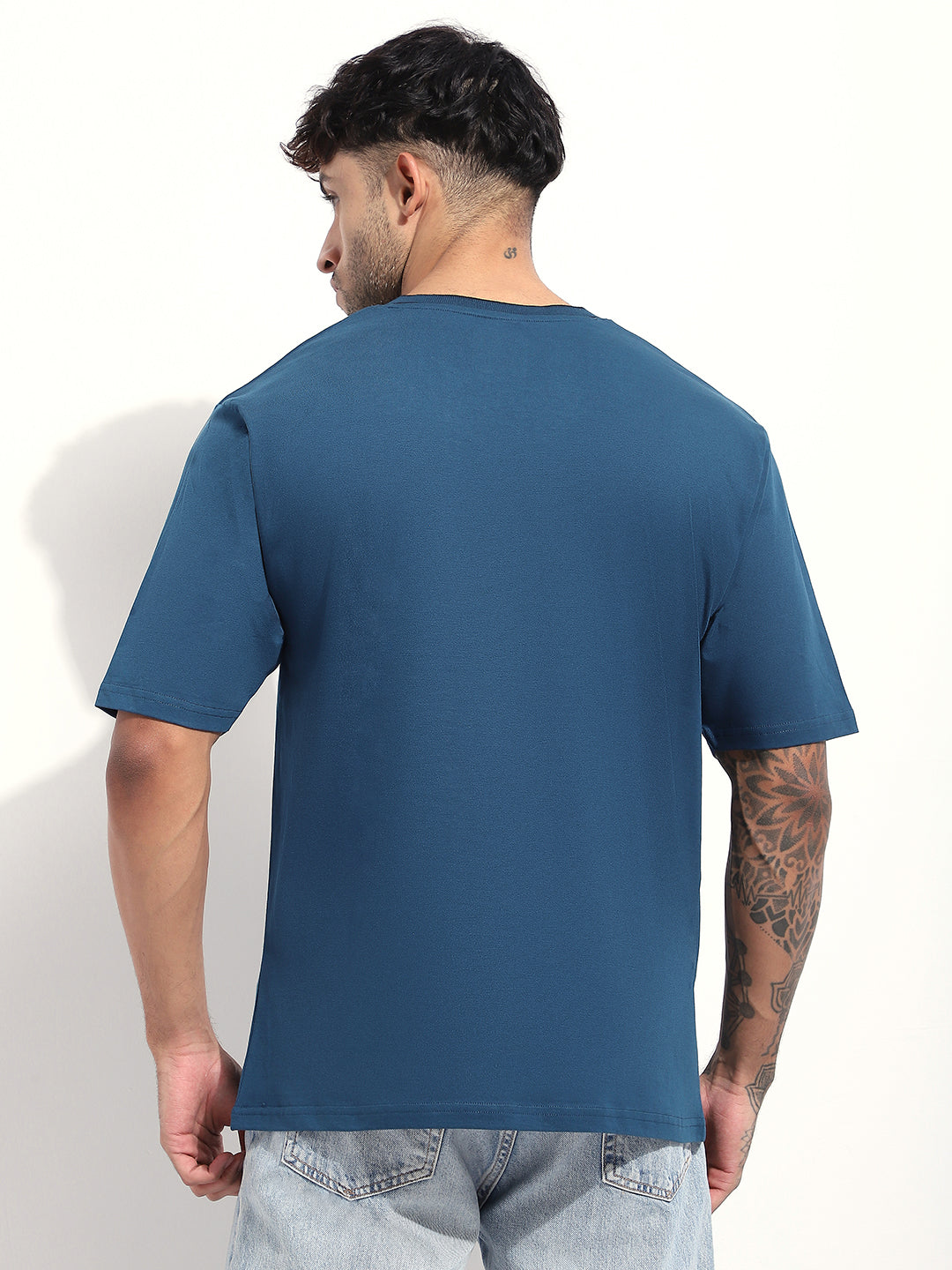 Mens Half Sleeve V-Neck Applique Oversized Fit Tshirts