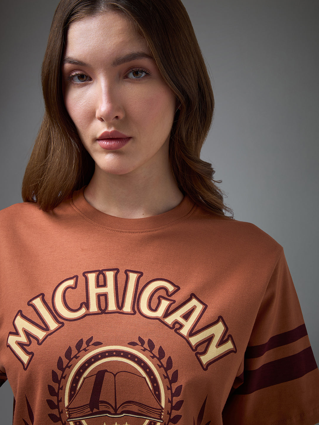 Womens Printed Round Neck Oversized Fit Tshirt