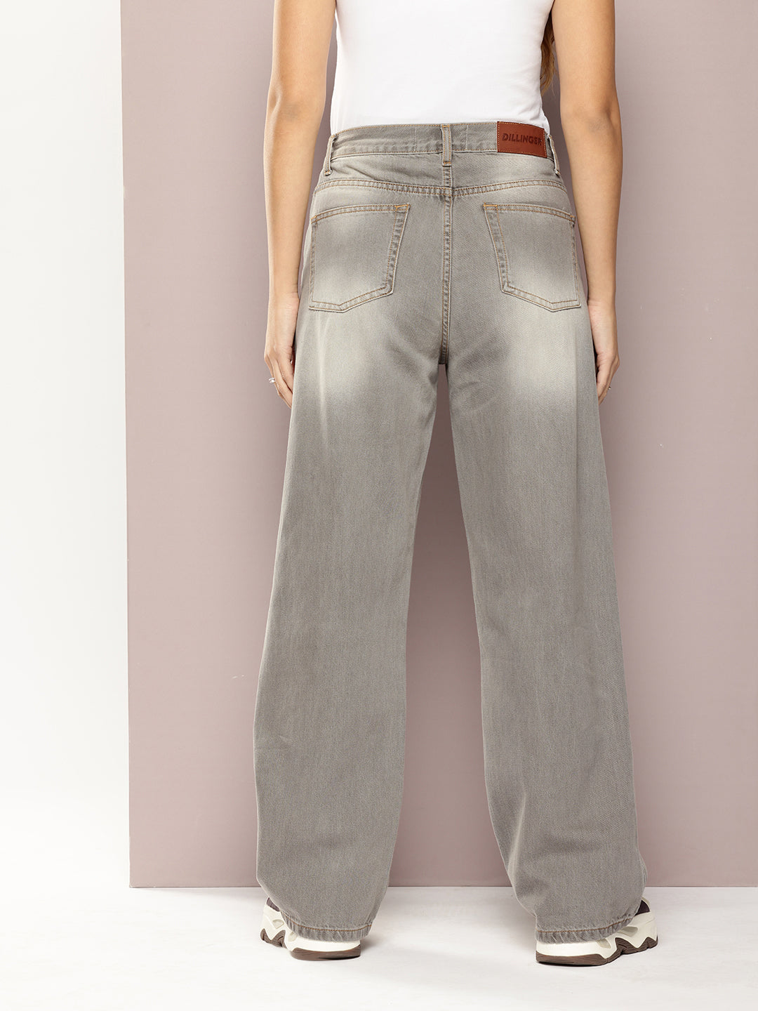 Women Extra Baggy Style Jeans