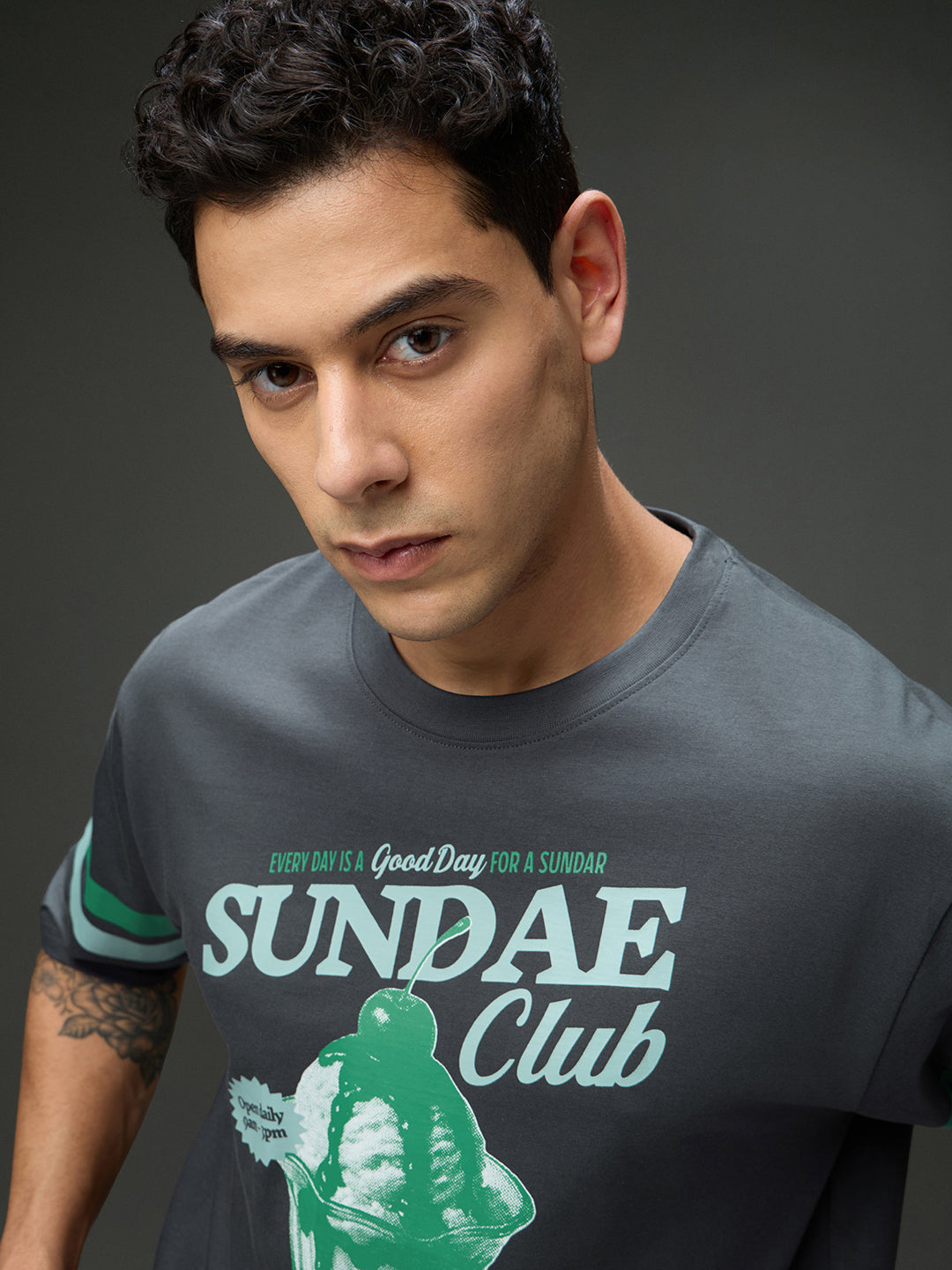 Mens Round Neck Half Sleeve Printed Oversized Fit Tshirt
