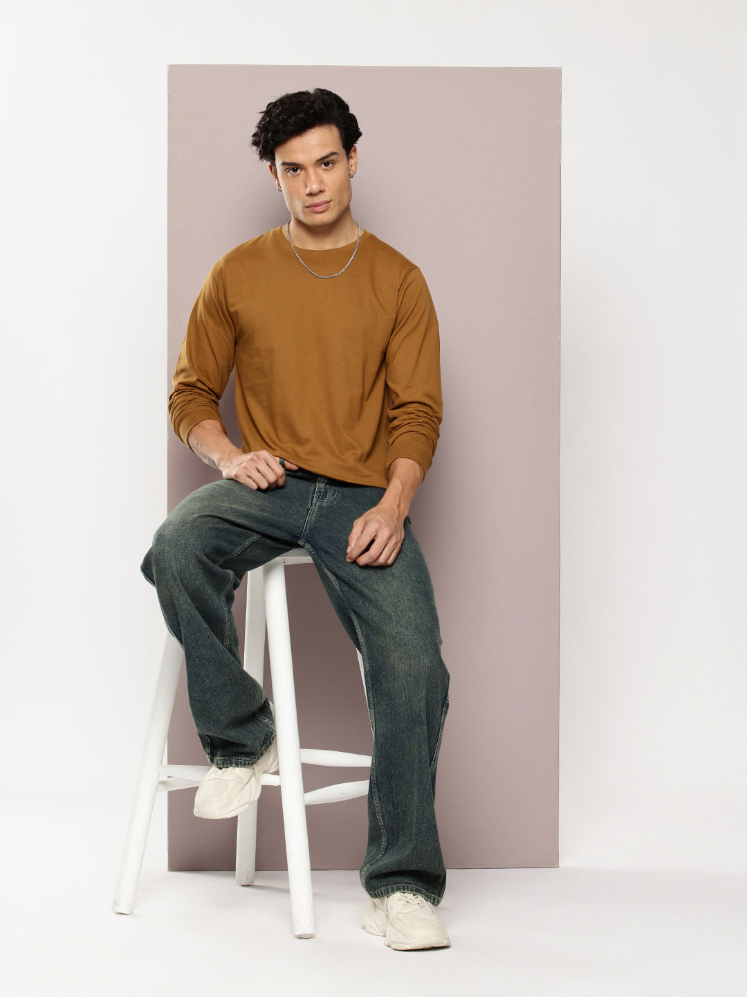 Mens Full Sleeve Round Neck Solid Regular Fit Tshirts