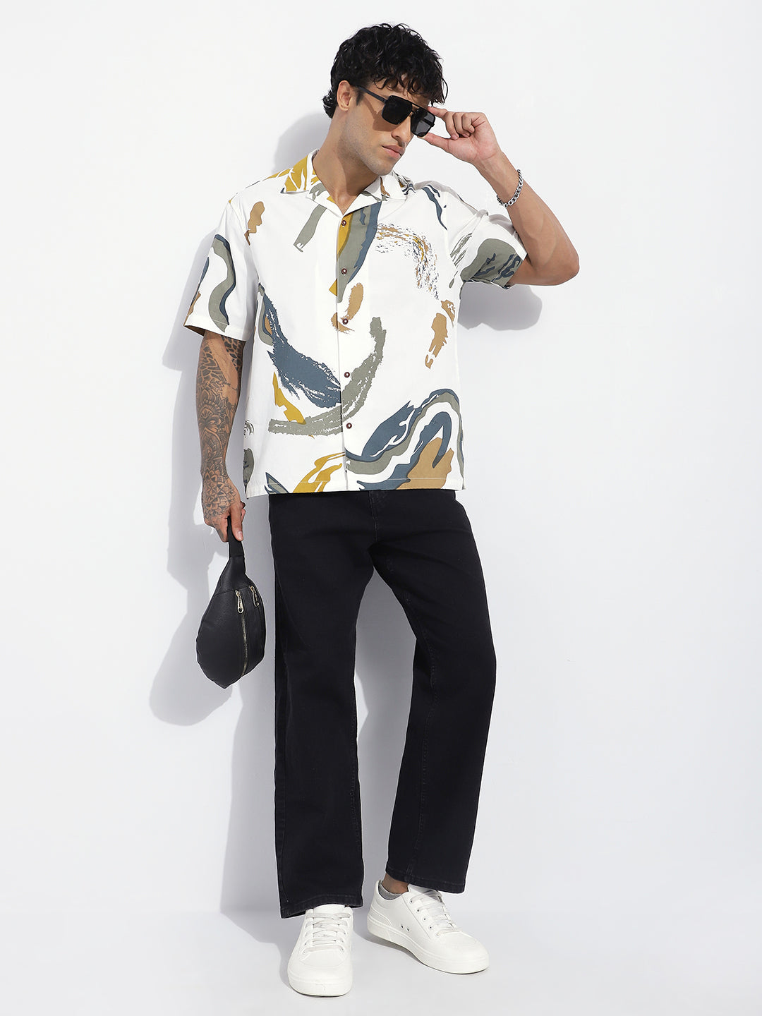 Mens Boxy Regular Short Sleeve Printed White Shirt