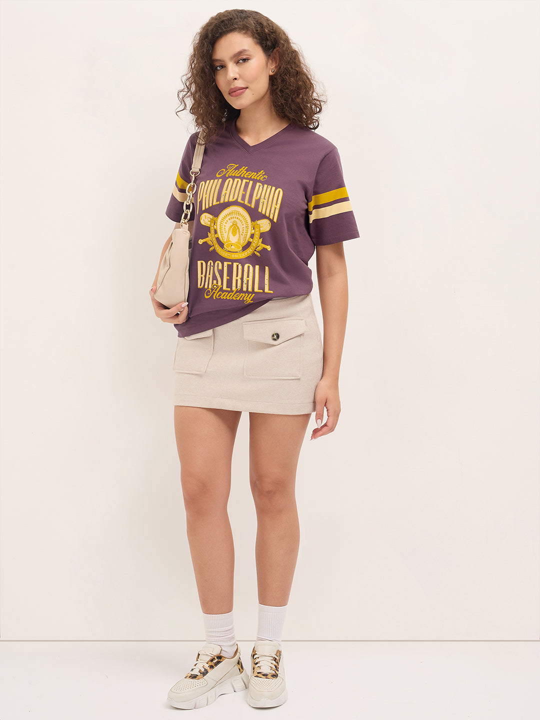 Womens Half Sleeve V-Neck Printed Oversized Fit Tshirts