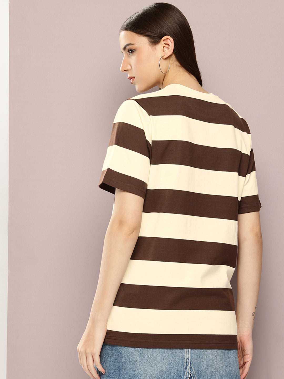 Womens Half Sleeve Round Neck All-Over Striped Oversized Fit Tshirts