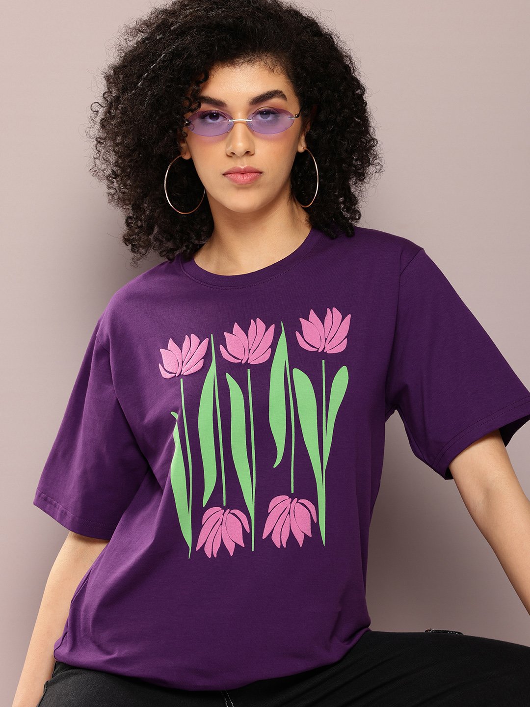 Womens Short Sleeve Round Neck Oversized Fit T-Shirt