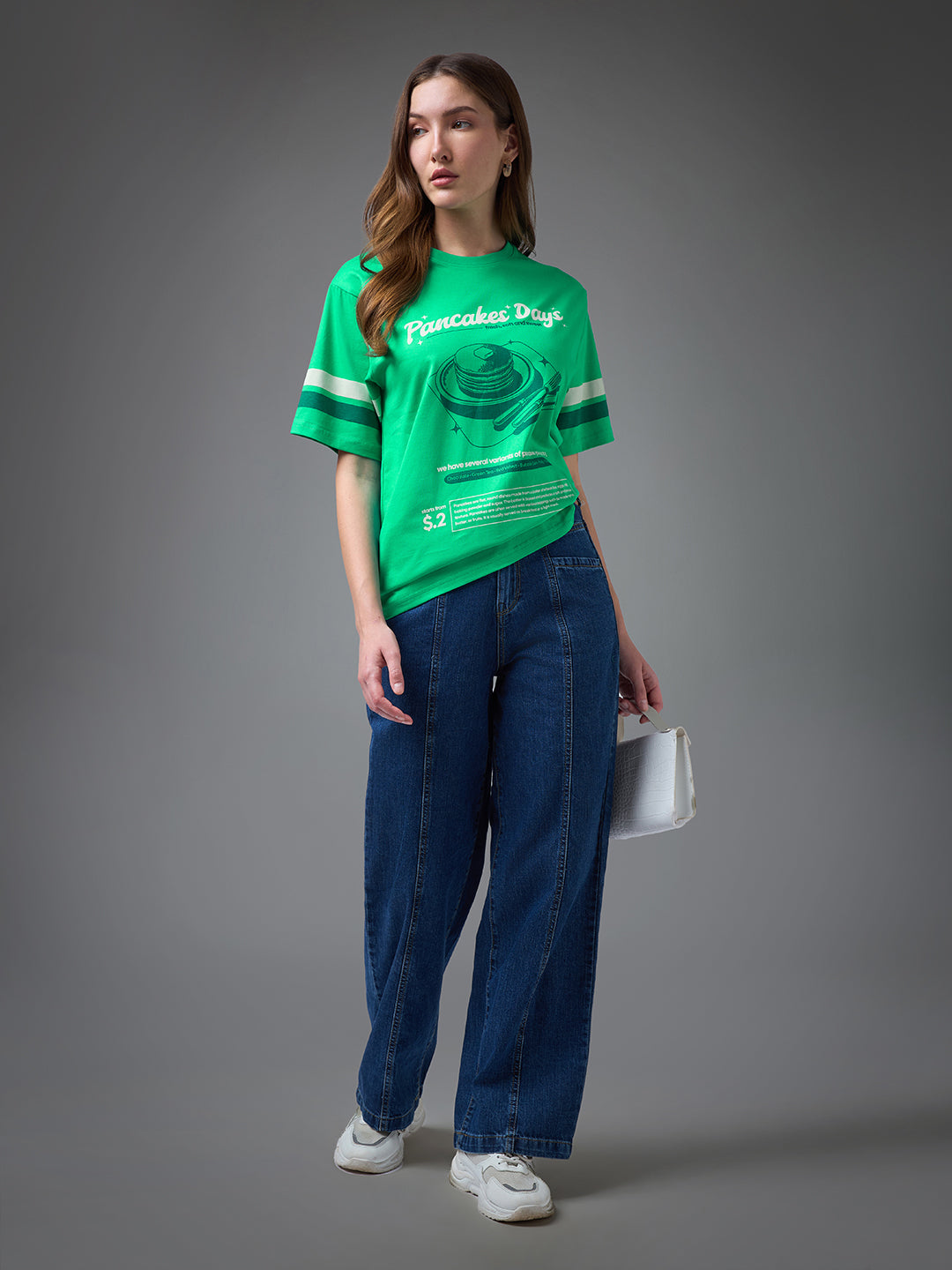 Womens Printed Round Neck Oversized Fit Tshirt