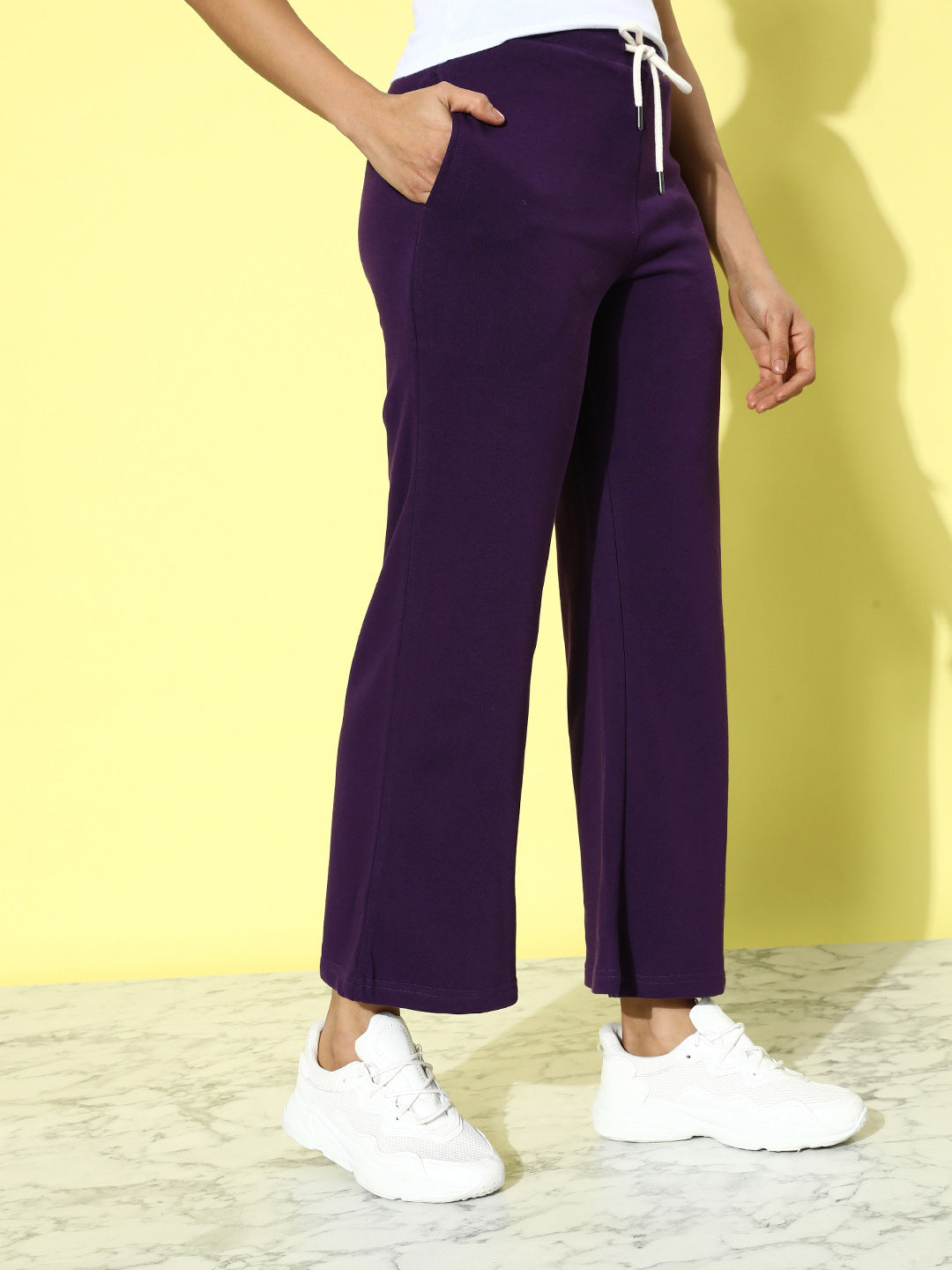 Women Solid Relaxed Fit Track Pant