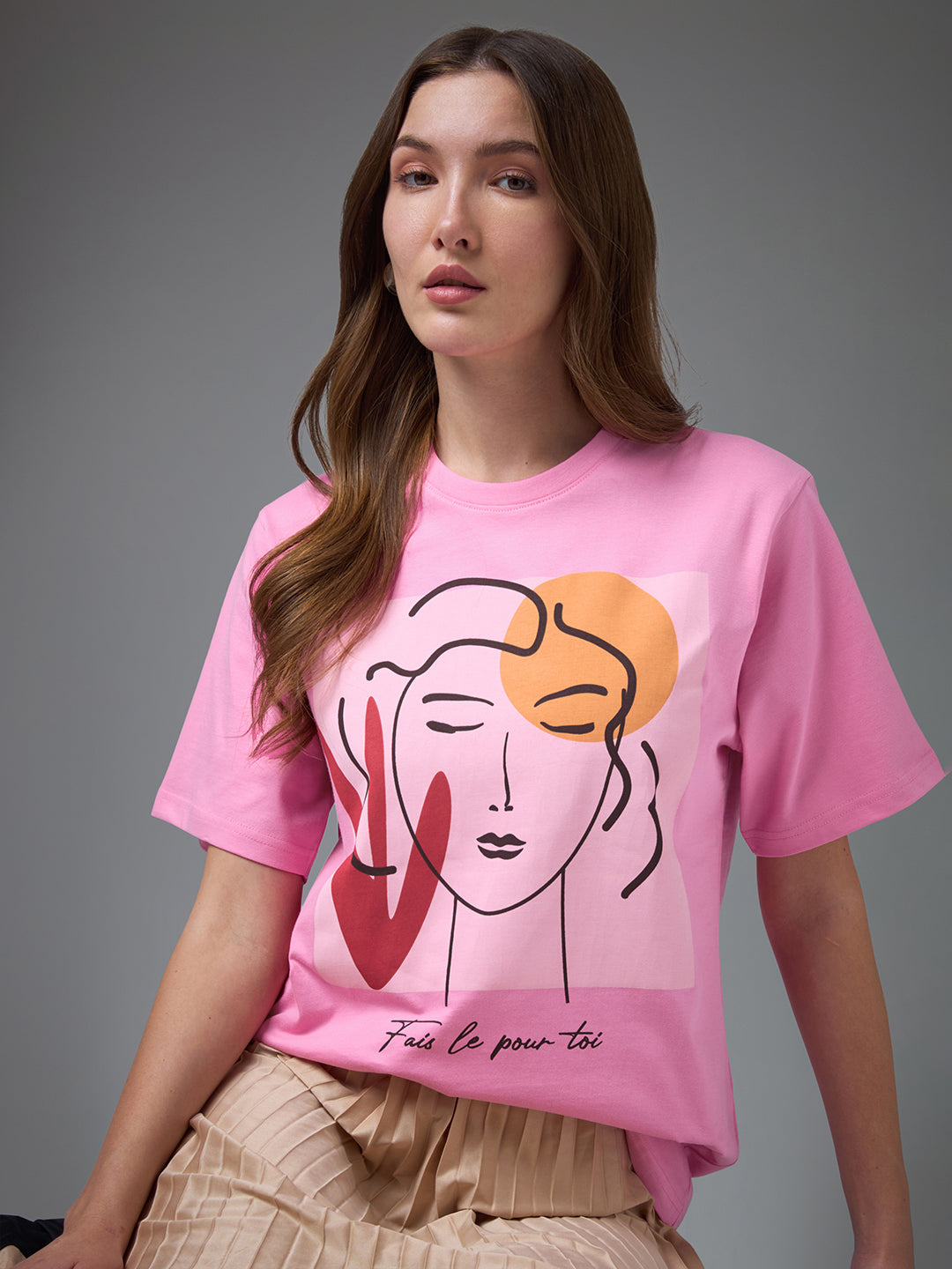 Womens Printed Round Neck Oversized Fit Tshirt