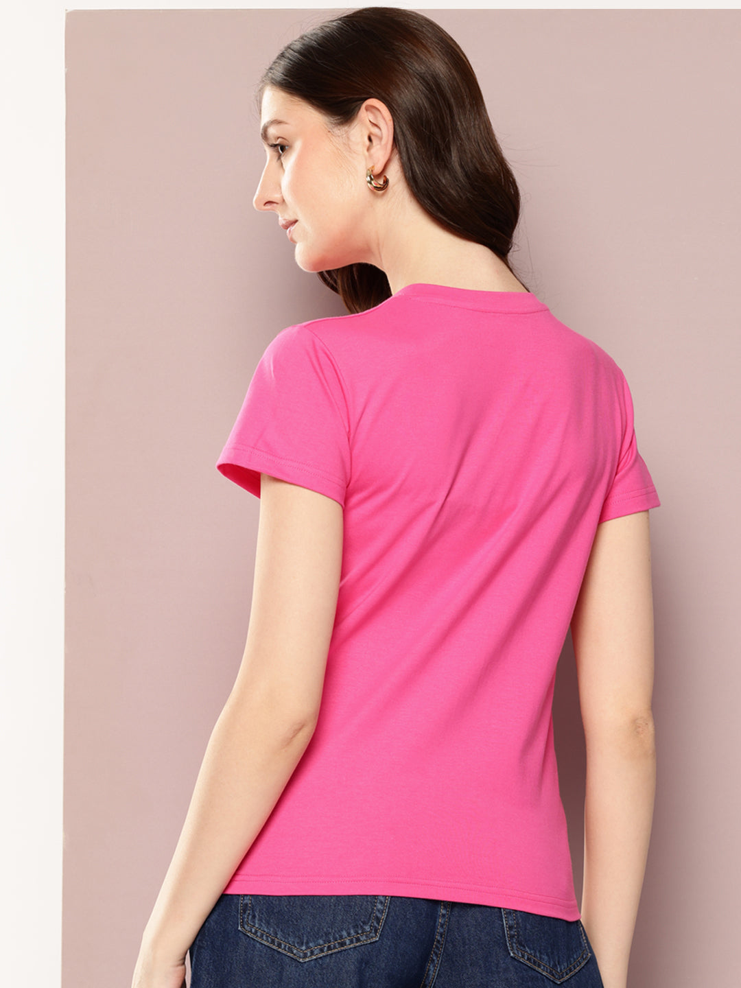 Womens Short Sleeve Solid V-Neck Regular Fit Tshirt