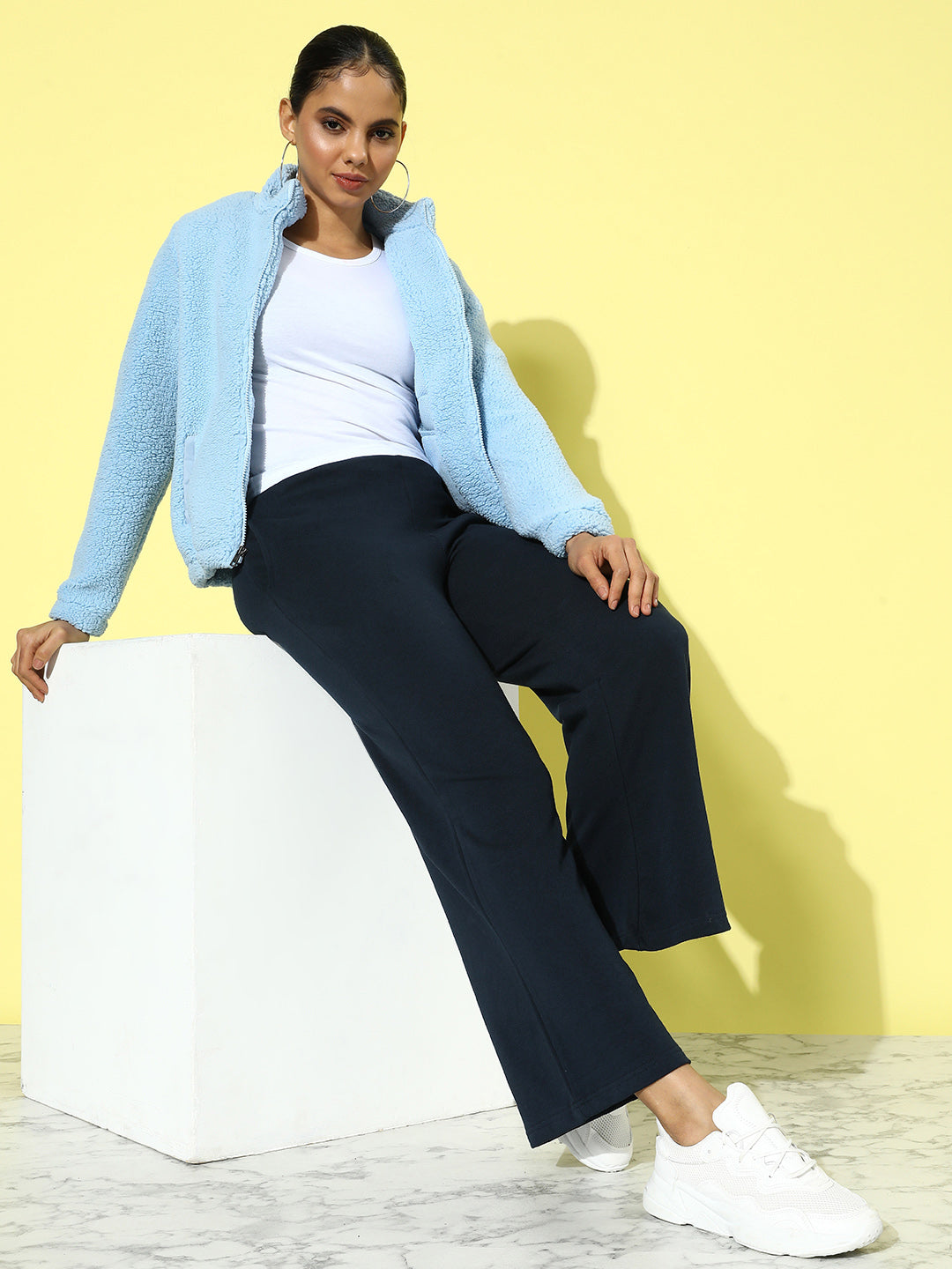 Women Solid Relaxed Fit Track Pant