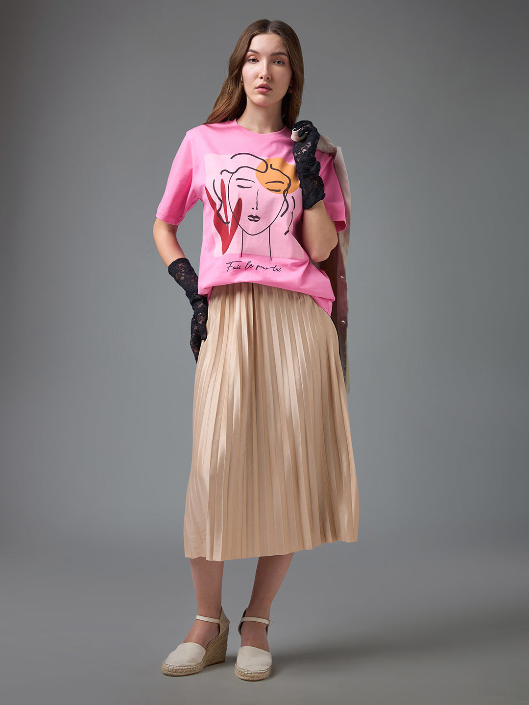 Womens Printed Round Neck Oversized Fit Tshirt