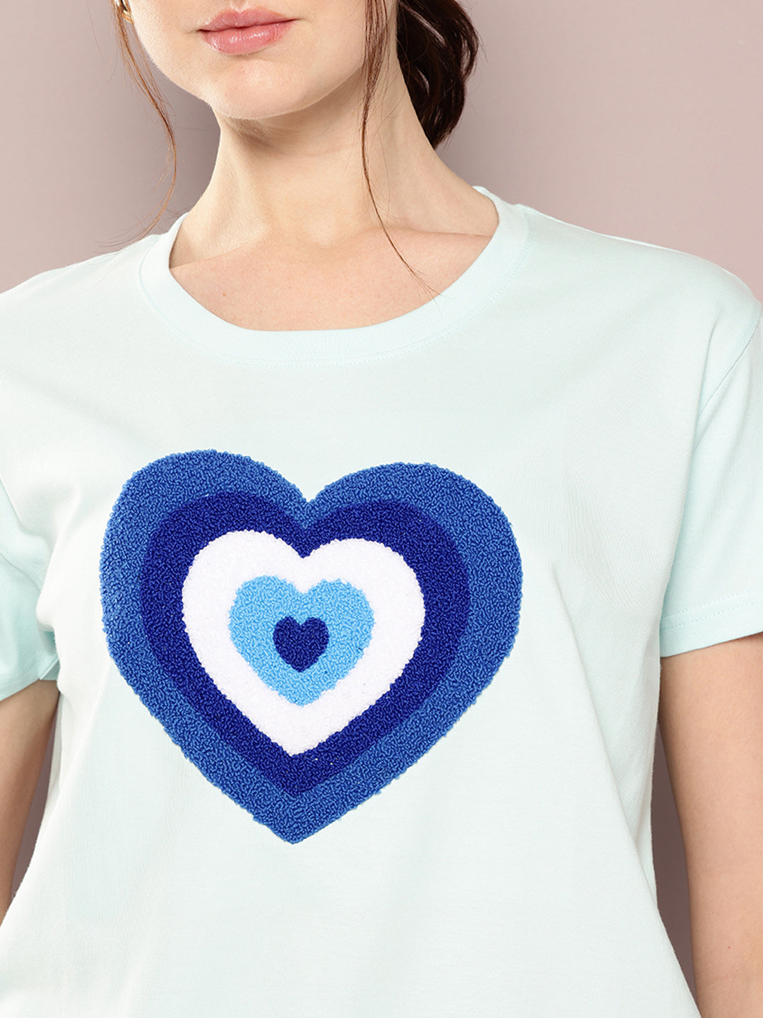 Womens Short Sleeve Embroidery Boxy Regular Fit Tshirt