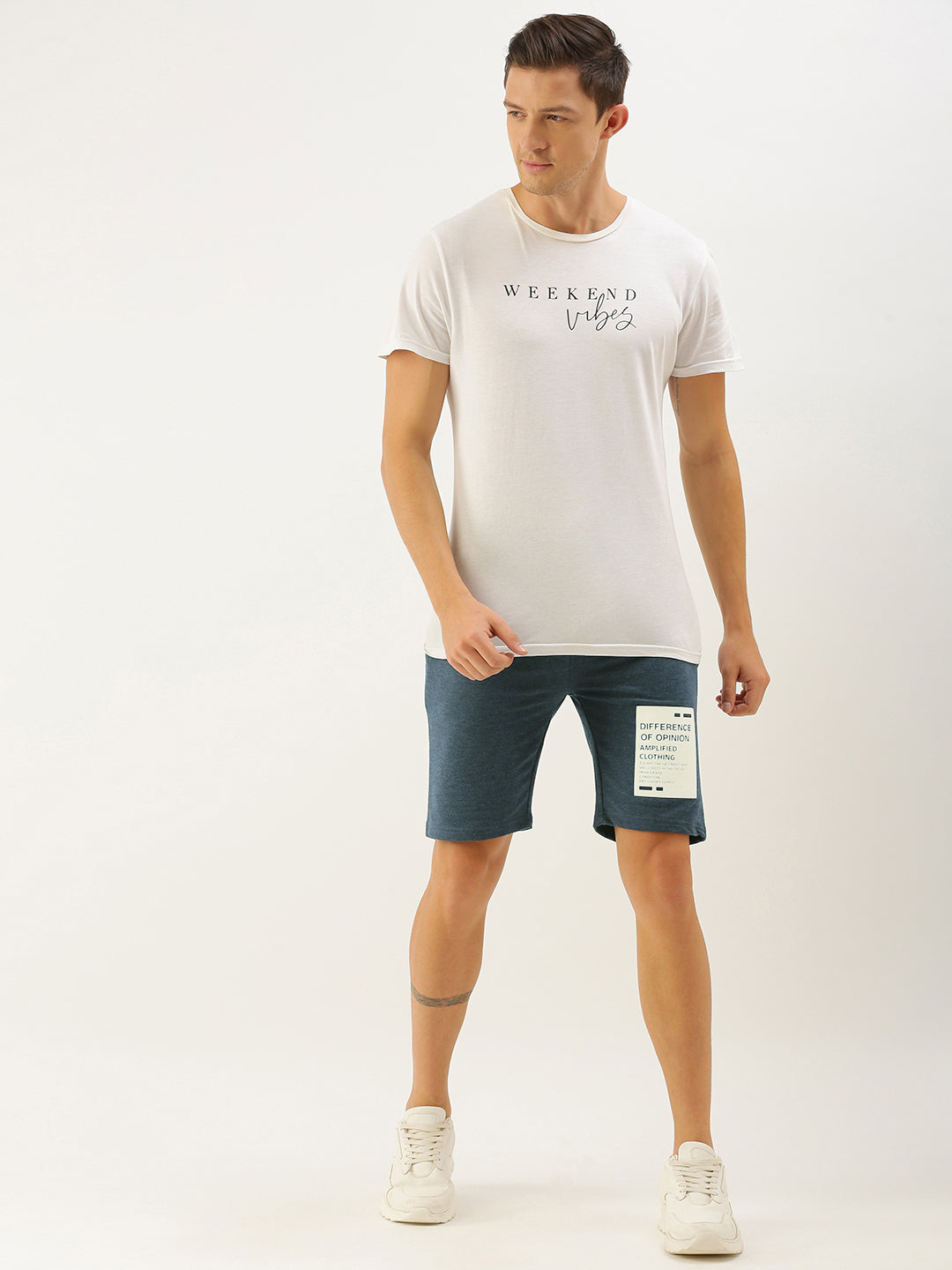 Men Blue Typography Printed Mid-Rise Regular Shorts