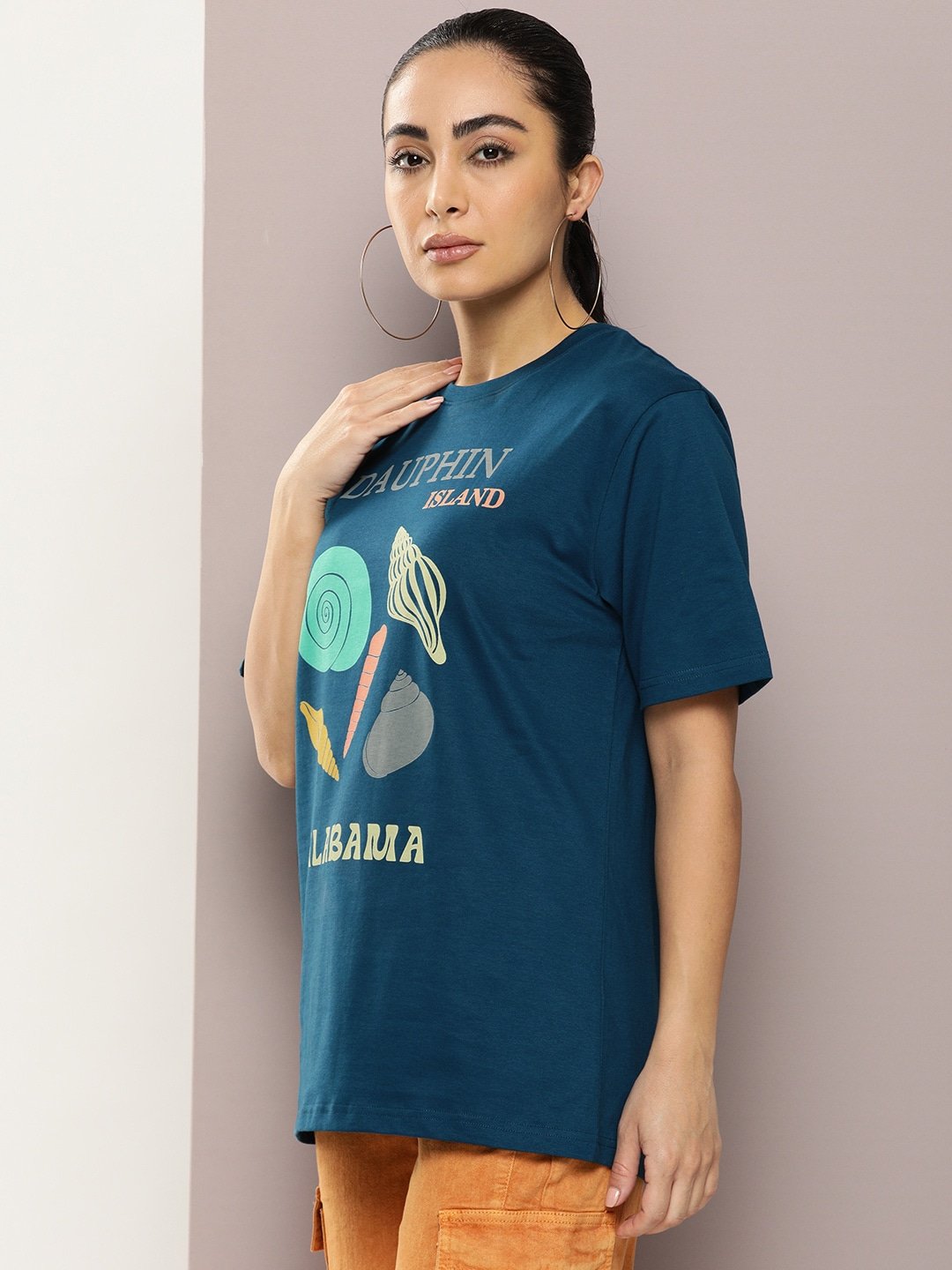 Womens Short Sleeve Round Neck Oversized Fit T-Shirt