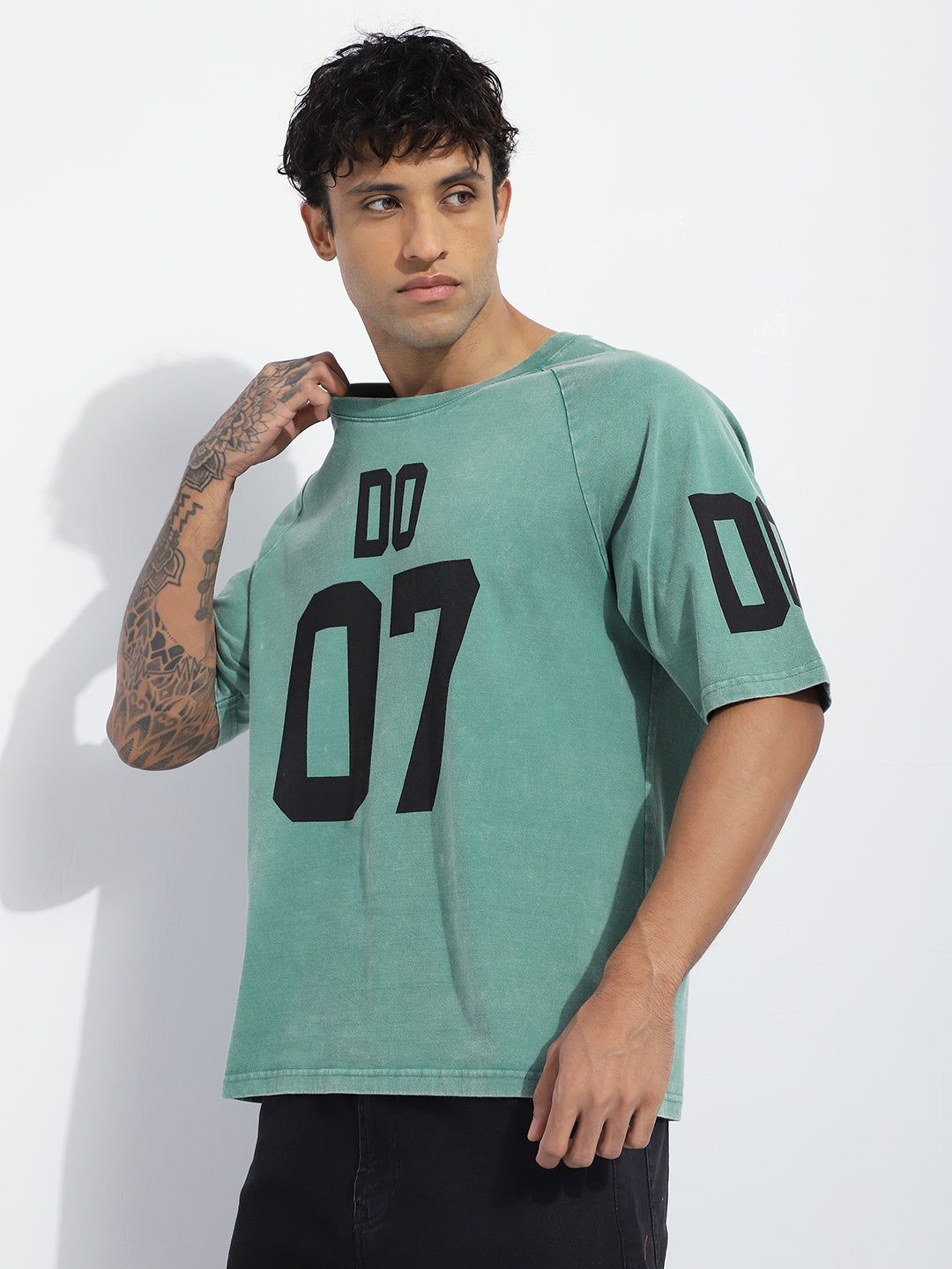 Mens Half Sleeve Round Neck Striped Oversized Fit Tshirts