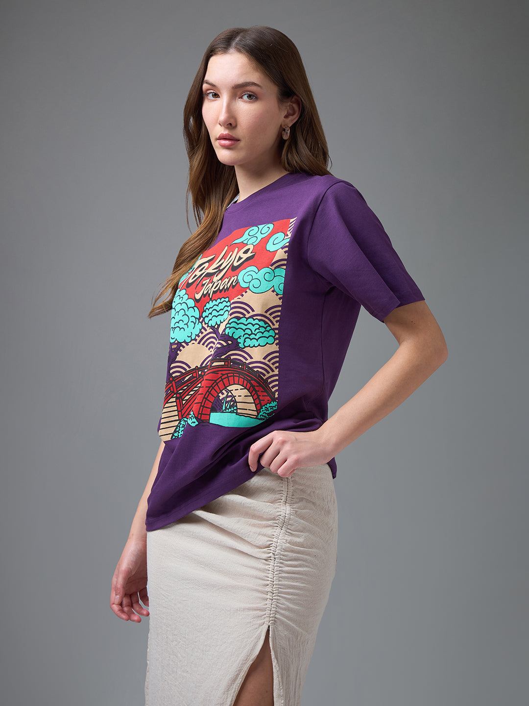 Womens Printed Round Neck Oversized Fit Tshirt
