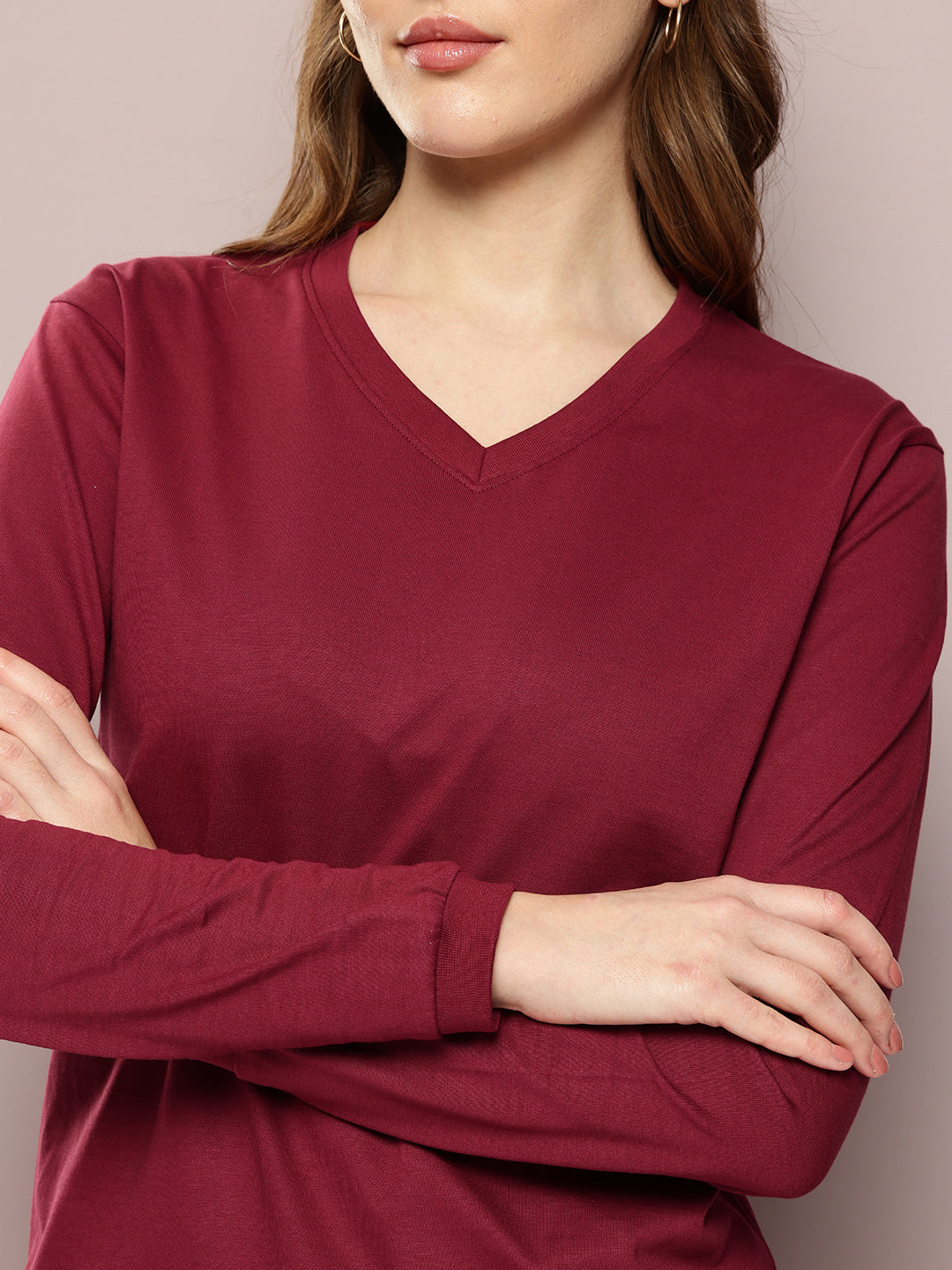 Womens Full Sleeve V-Neck Solid Regular Fit Tshirts