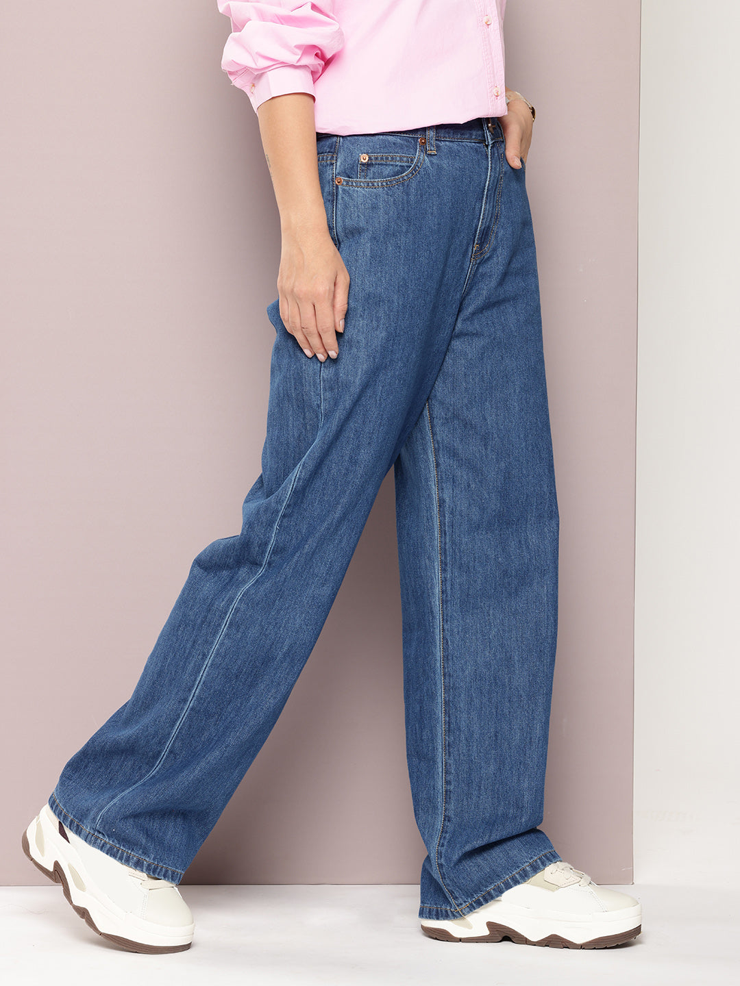Women Extra Baggy Style Jeans