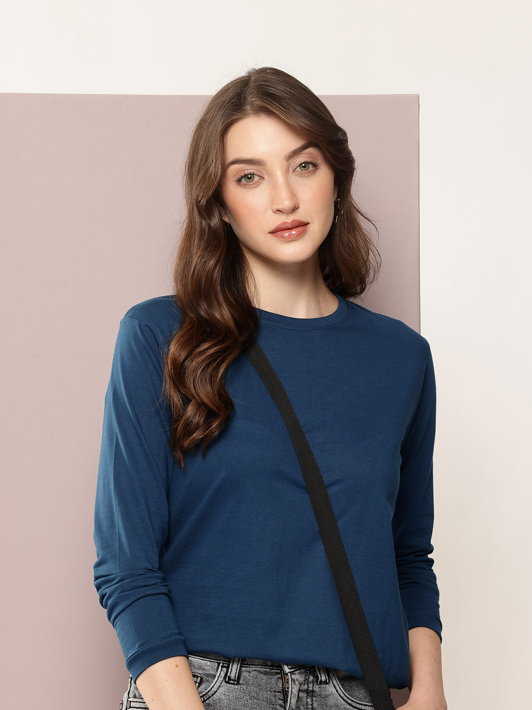 Womens Full Sleeve Round Neck Solid Regular Fit Tshirts