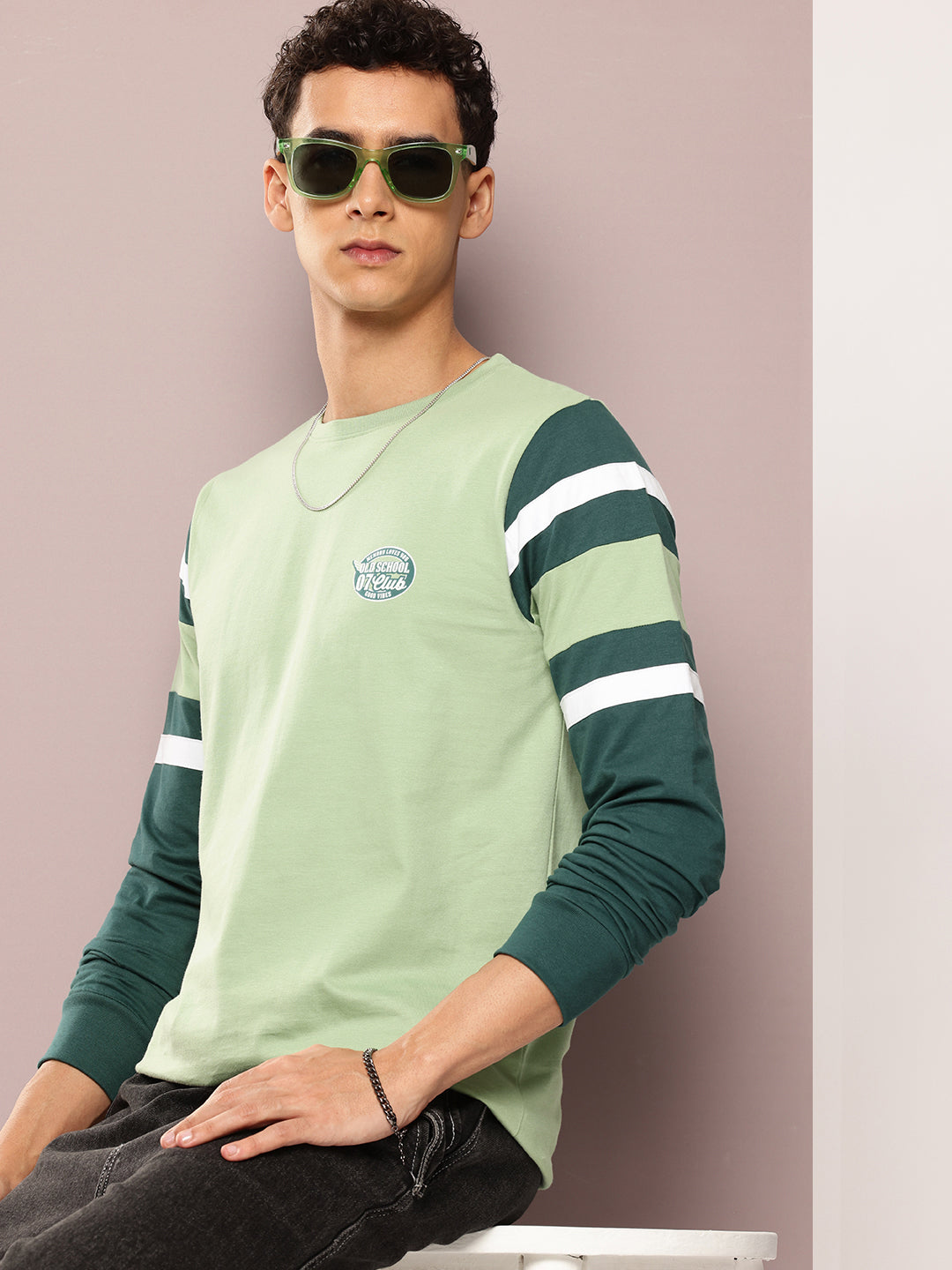 Mens Full Sleeve Round Neck Colourblocked Regular Fit Tshirts
