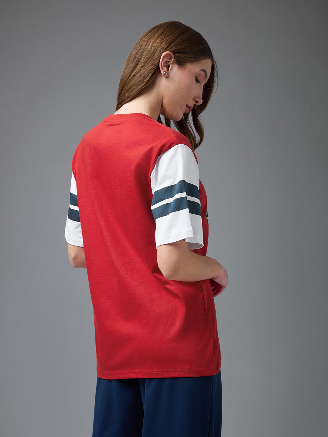 Womens Printed V-neck Oversized Fit Tshirt