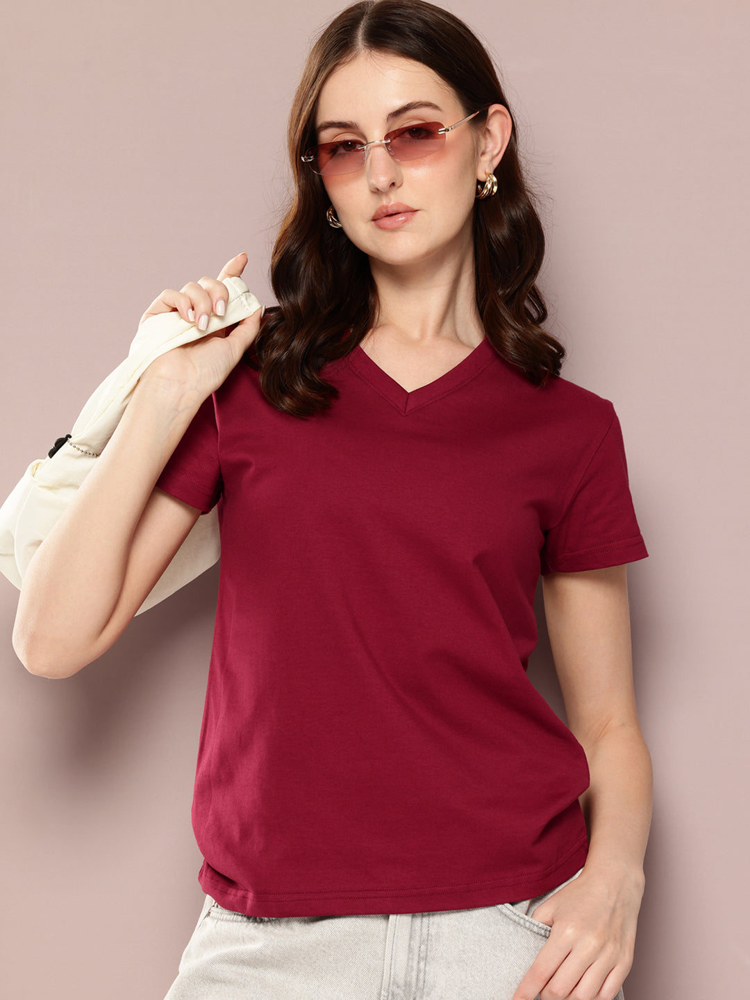 Womens Short Sleeve Solid V-Neck Regular Fit Tshirt
