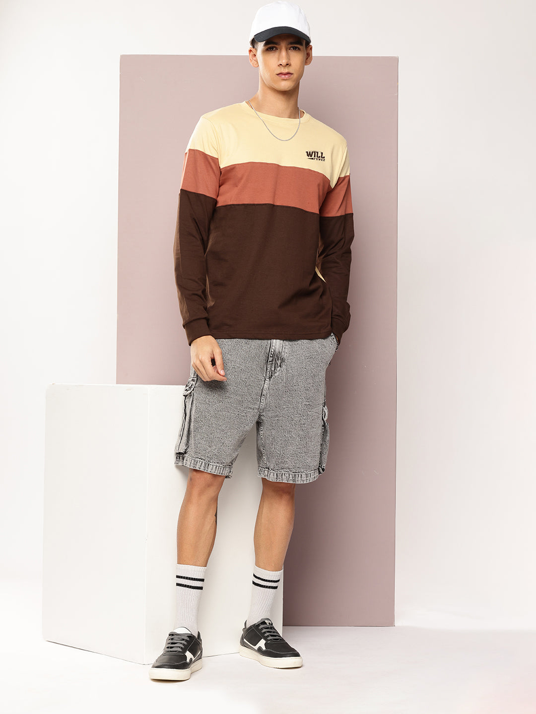 Mens Full Sleeve Round Neck Colourblocked Regular Fit Tshirts