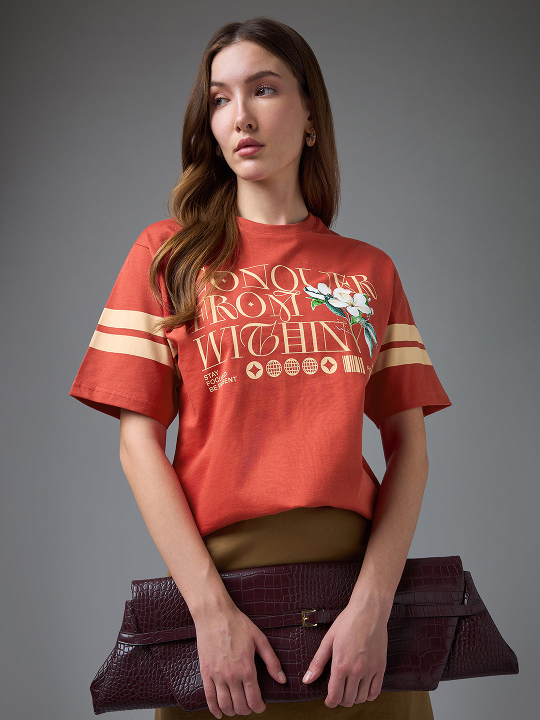 Womens Printed Round Neck Oversized Fit Tshirt