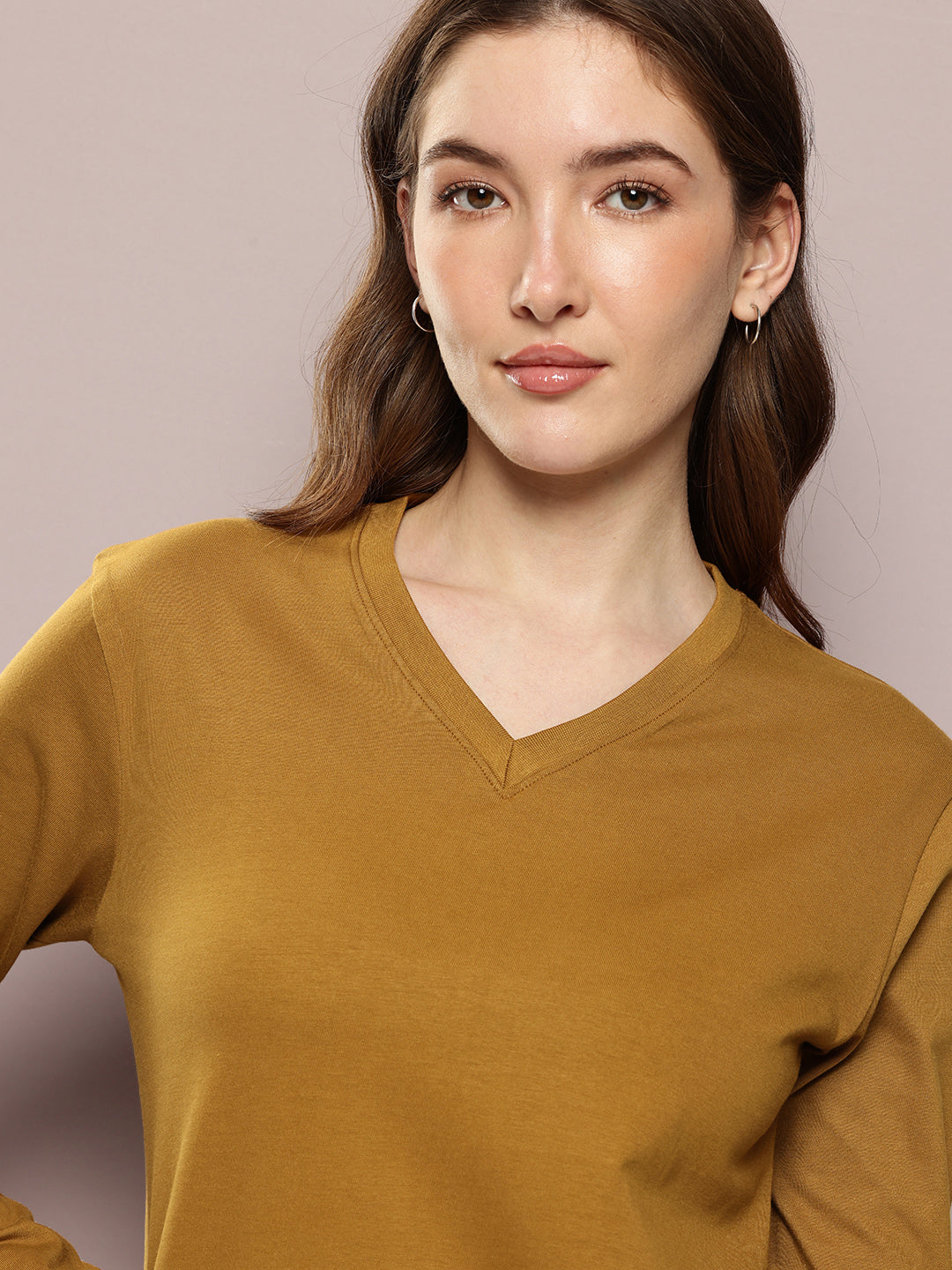 Womens Full Sleeve V-Neck Solid Regular Fit Tshirts