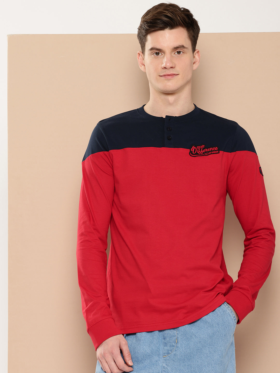 Mens Full Sleeve Henley Neck Colourblocked Regular Fit Tshirts