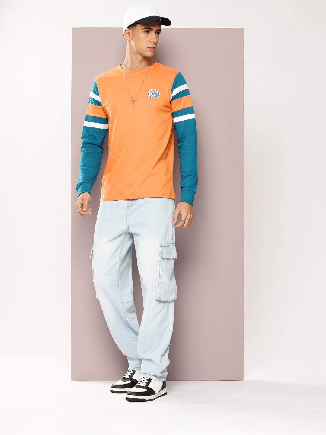 Mens Full Sleeve Round Neck Colourblocked Regular Fit Tshirts