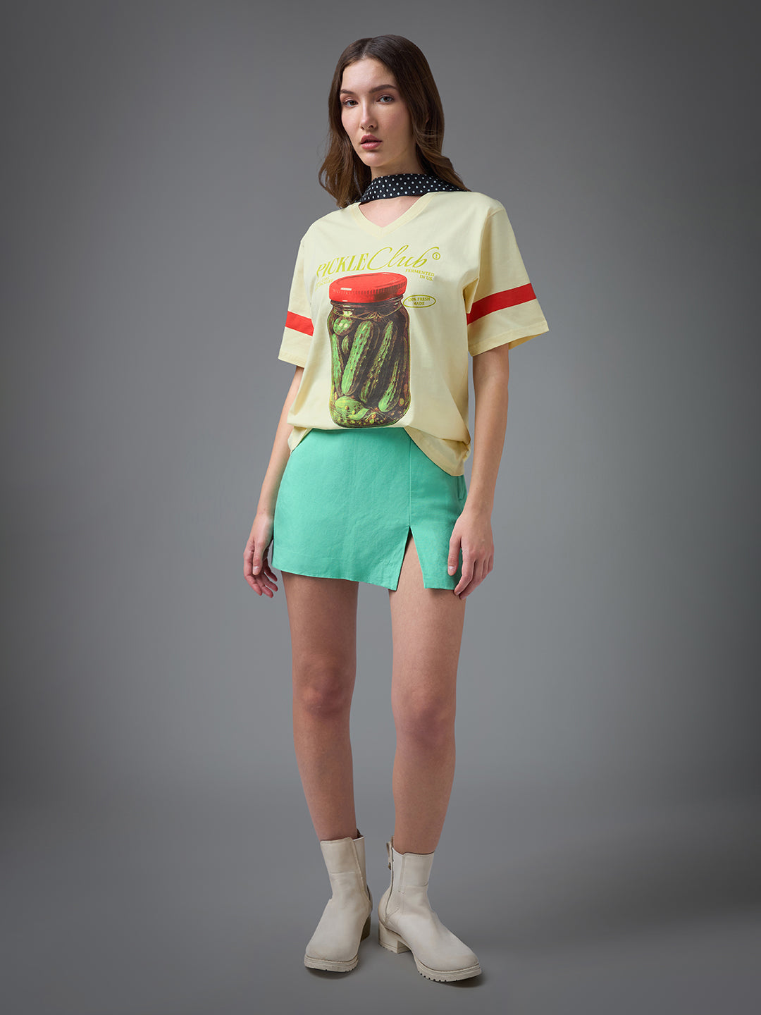 Womens Printed V-neck Oversized Fit Tshirt
