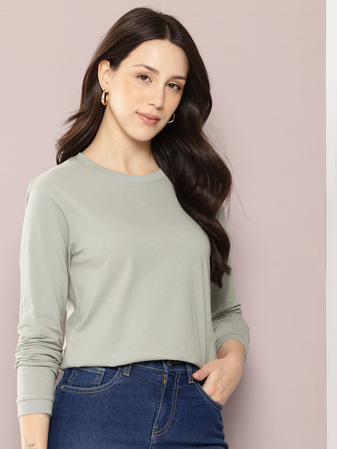 Womens Full Sleeve Round Neck Solid Regular Fit Tshirts