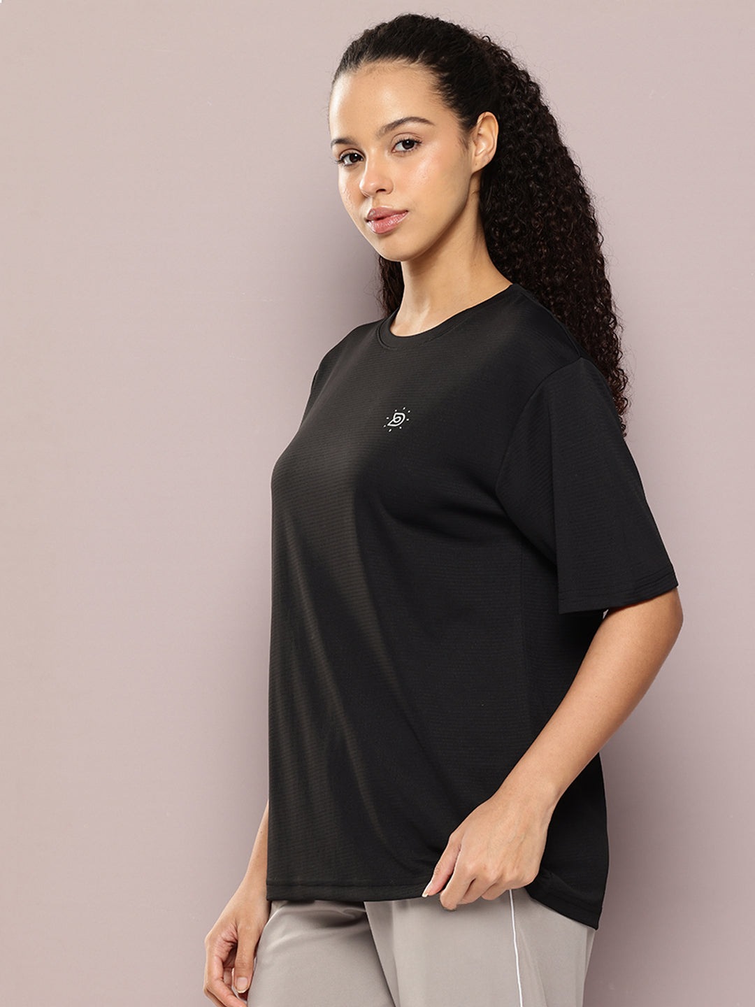 Womens Half Sleeve Round Neck Solid Oversized Fit Tshirts