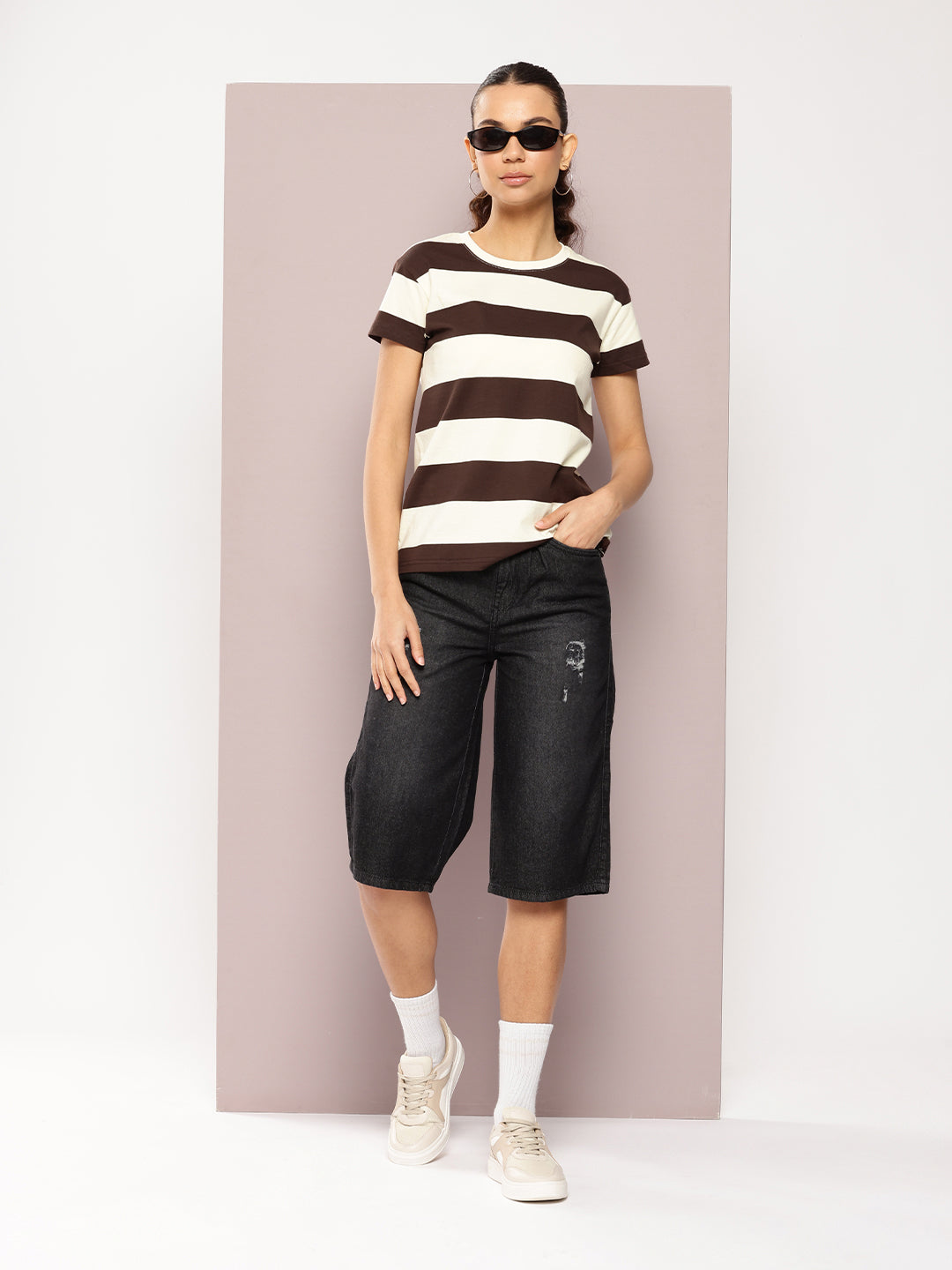 Womens Half Sleeve Round Neck Striped Regular Fit Tshirts