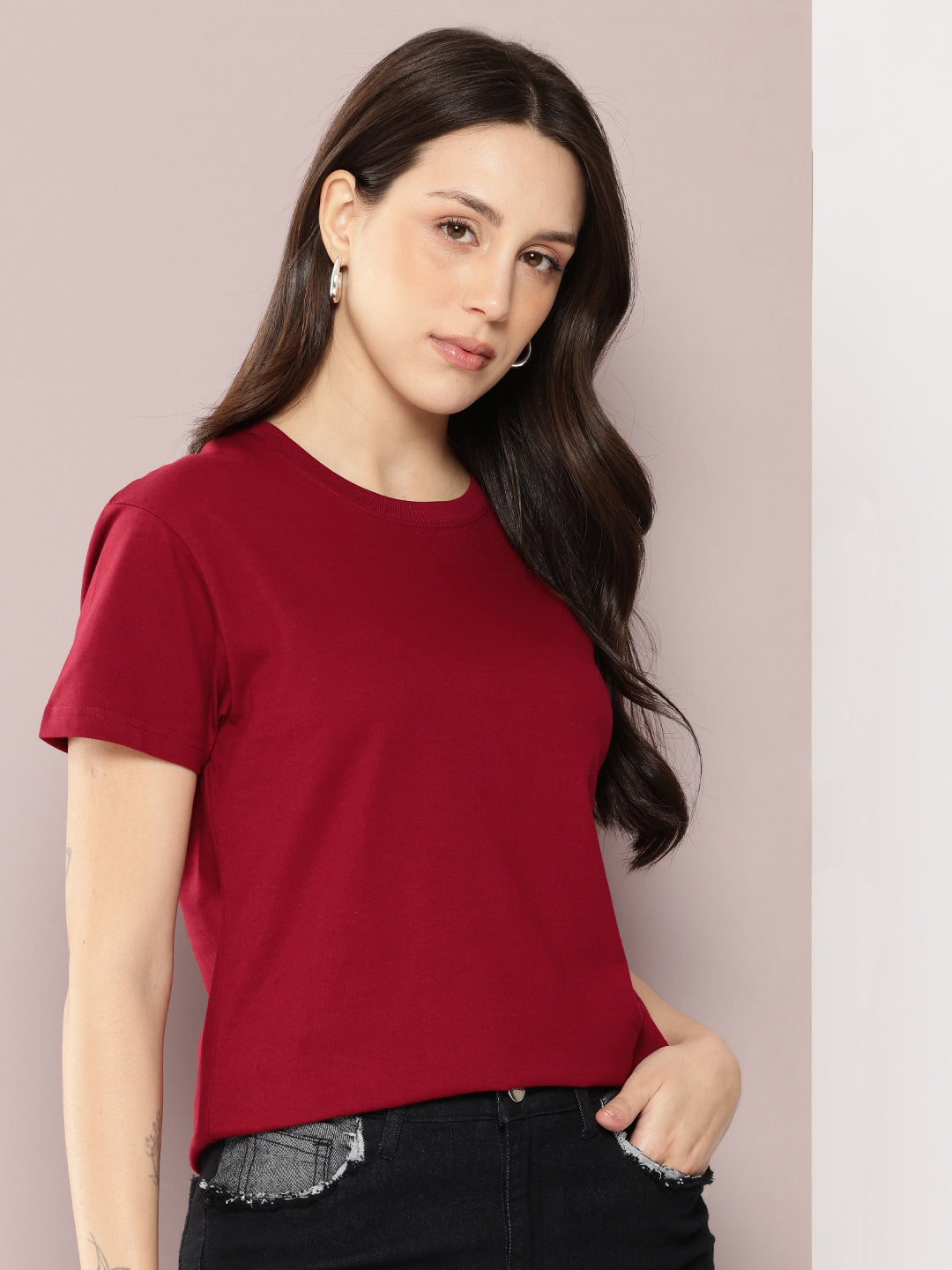 Womens Half Sleeve Round Neck Solid Regular Fit Tshirts