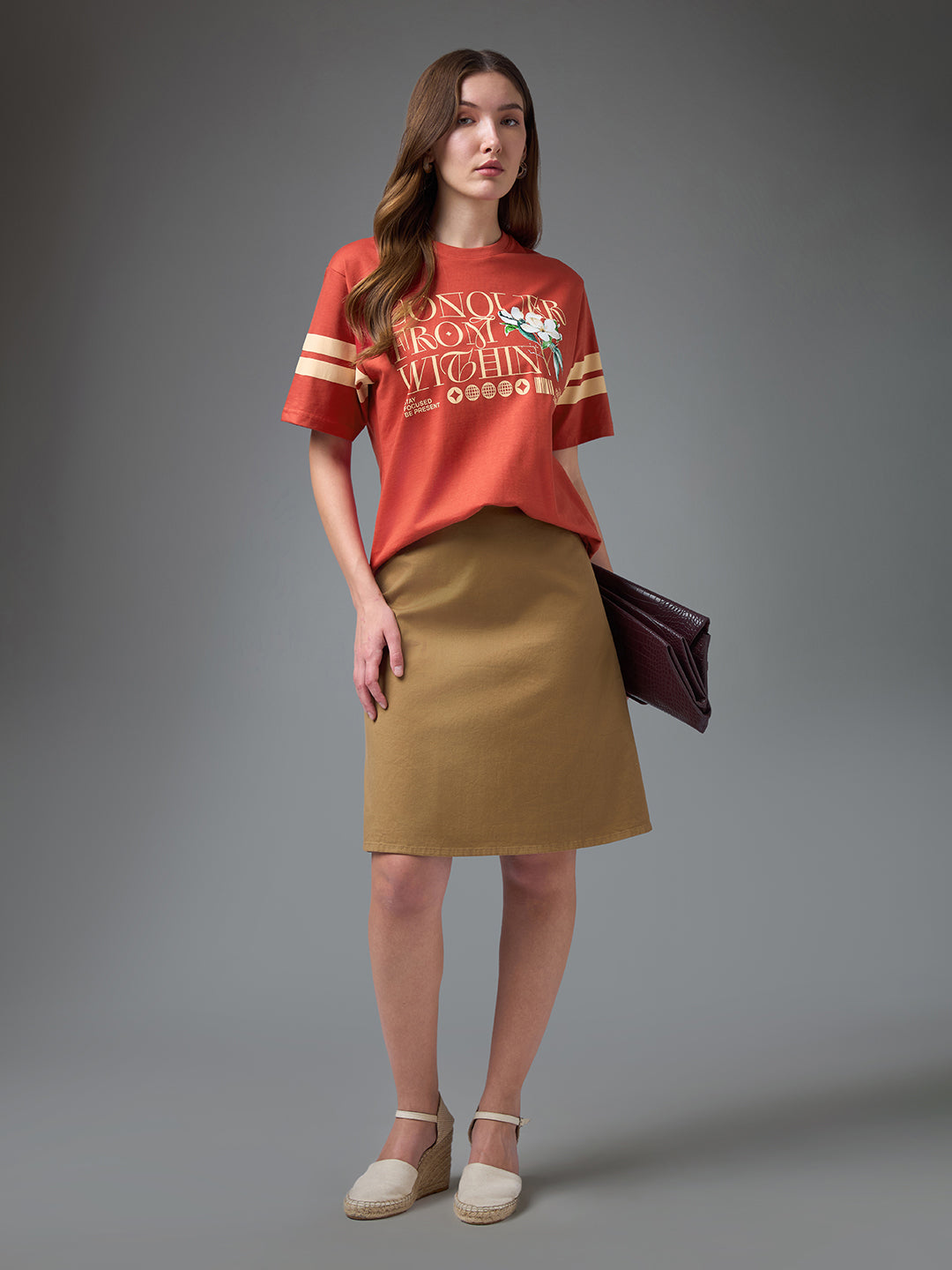 Womens Printed Round Neck Oversized Fit Tshirt