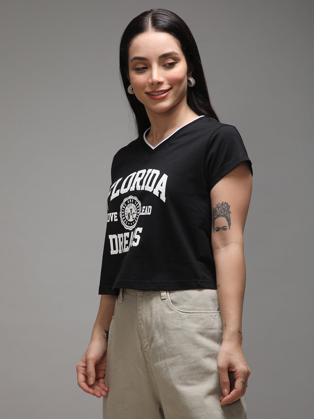 Womens Half Sleeve V-Neck Printed Regular Fit Tshirts
