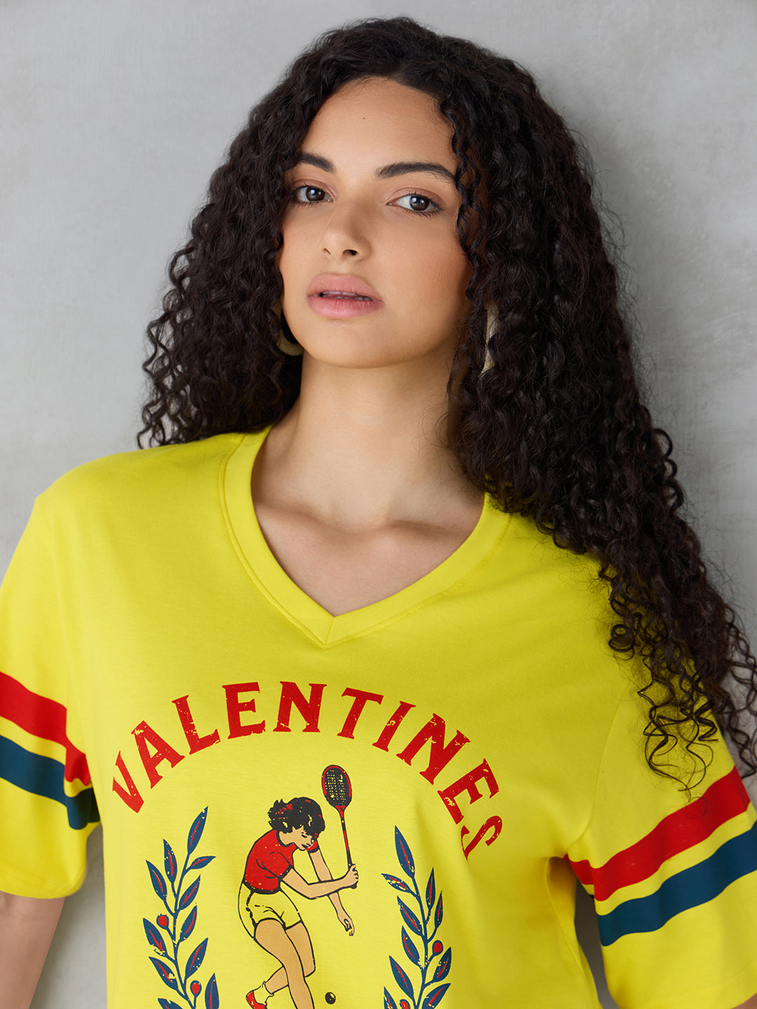 Womens Half Sleeve Printed Oversized Fit V-Neck Tshirt
